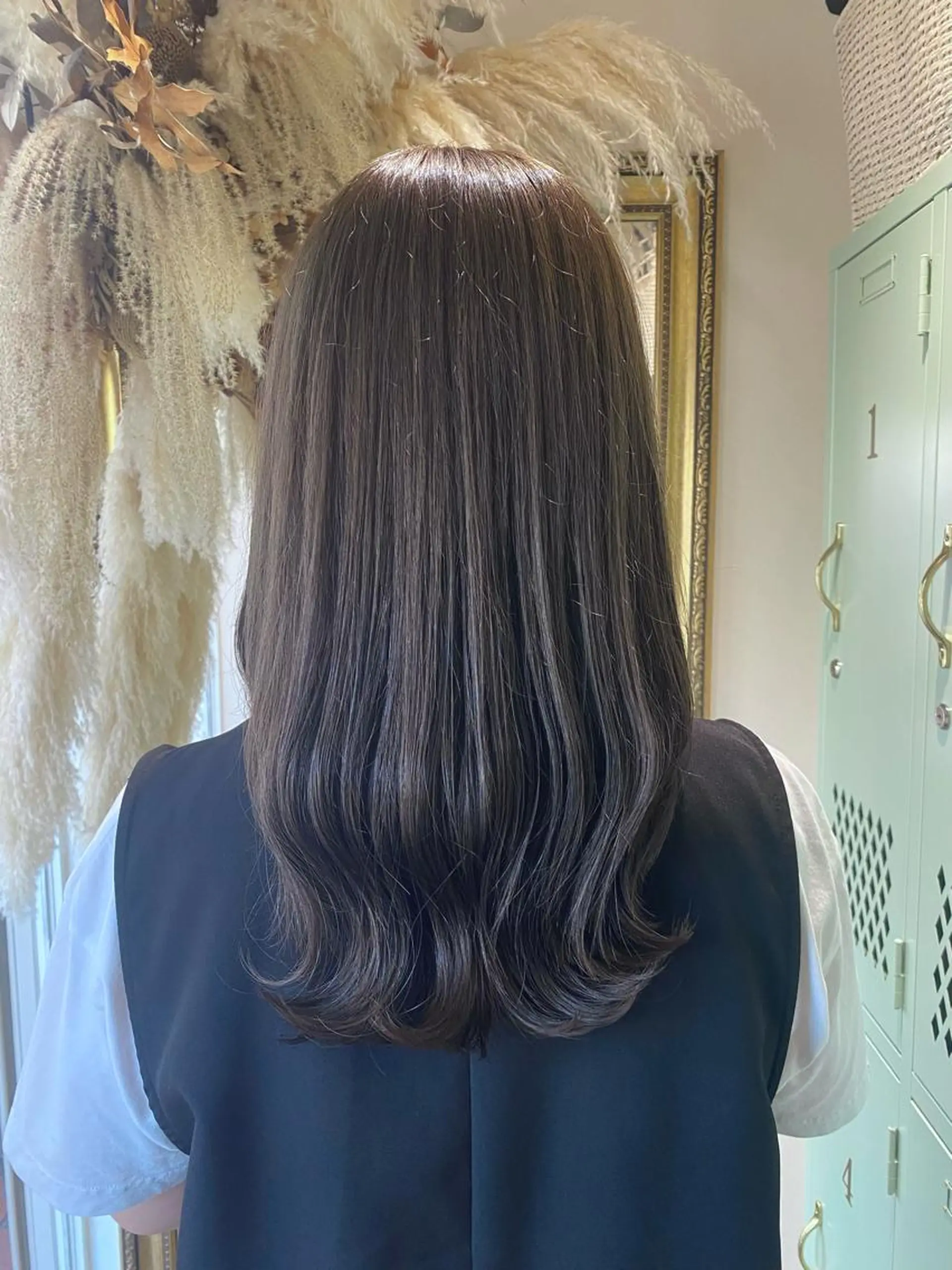 セミロング カラー ヘアカラー 透明感カラー/韓国 ヘア🩶yuri🩵のヘアスタイル