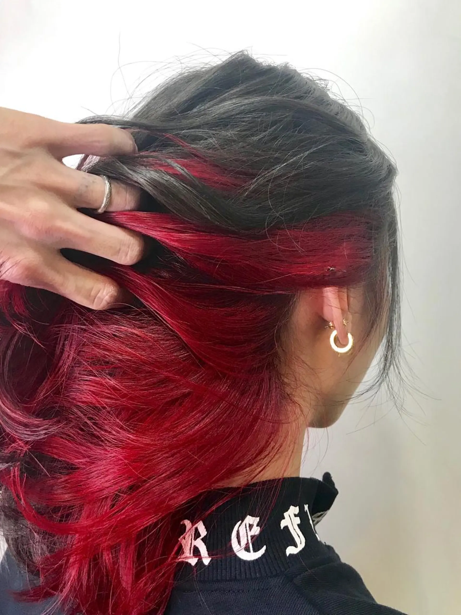 ミディアム カラー デザインカラー グレージュ インナーカラー レッドカラー ヘアカラー トリートメント ヘッドスパ 美髪矯正 🌈髪質改善 山下のヘアスタイル