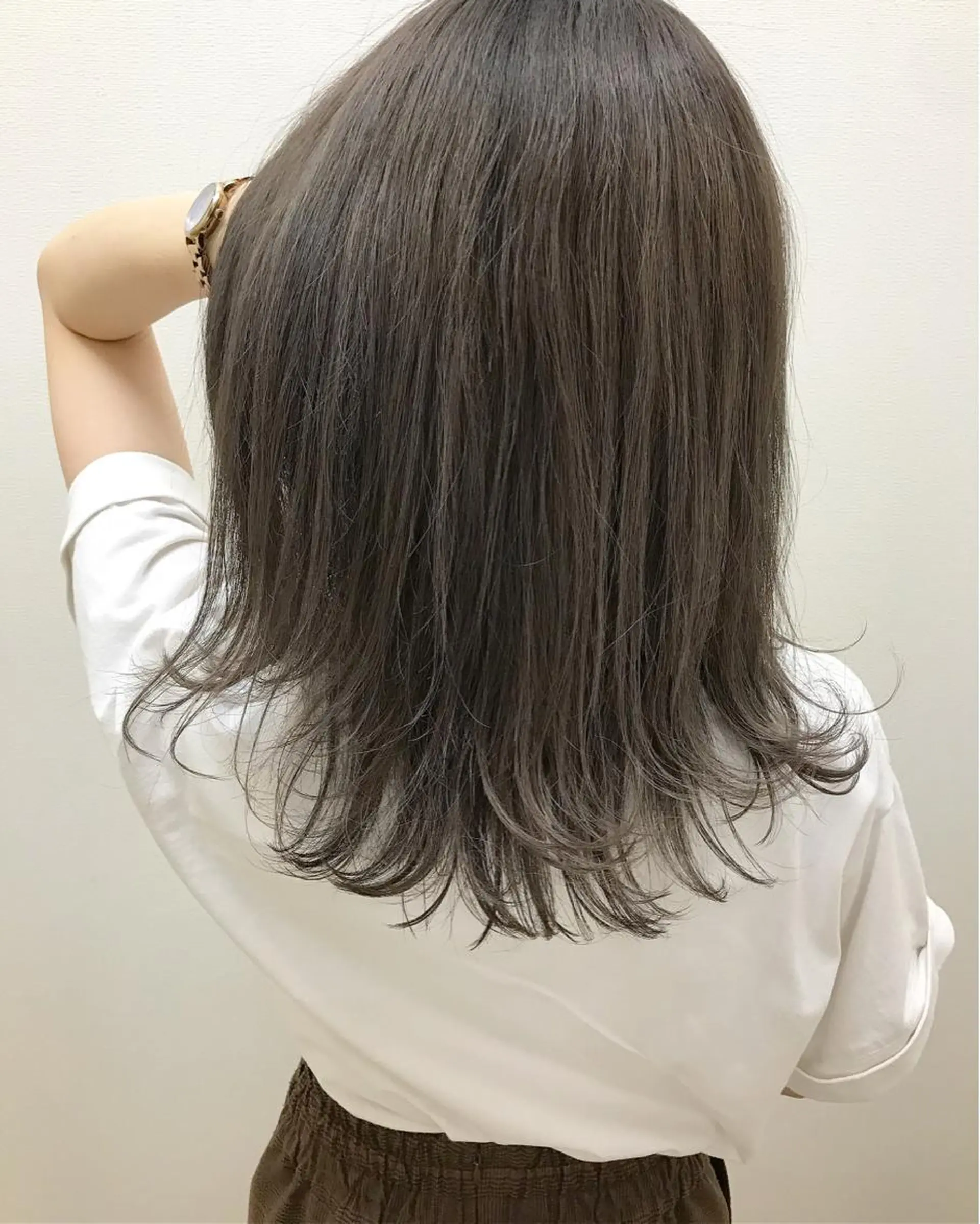 セミロング 🧡色落ちまで2度綺 麗なカラー🧡ヨシキのヘアスタイル