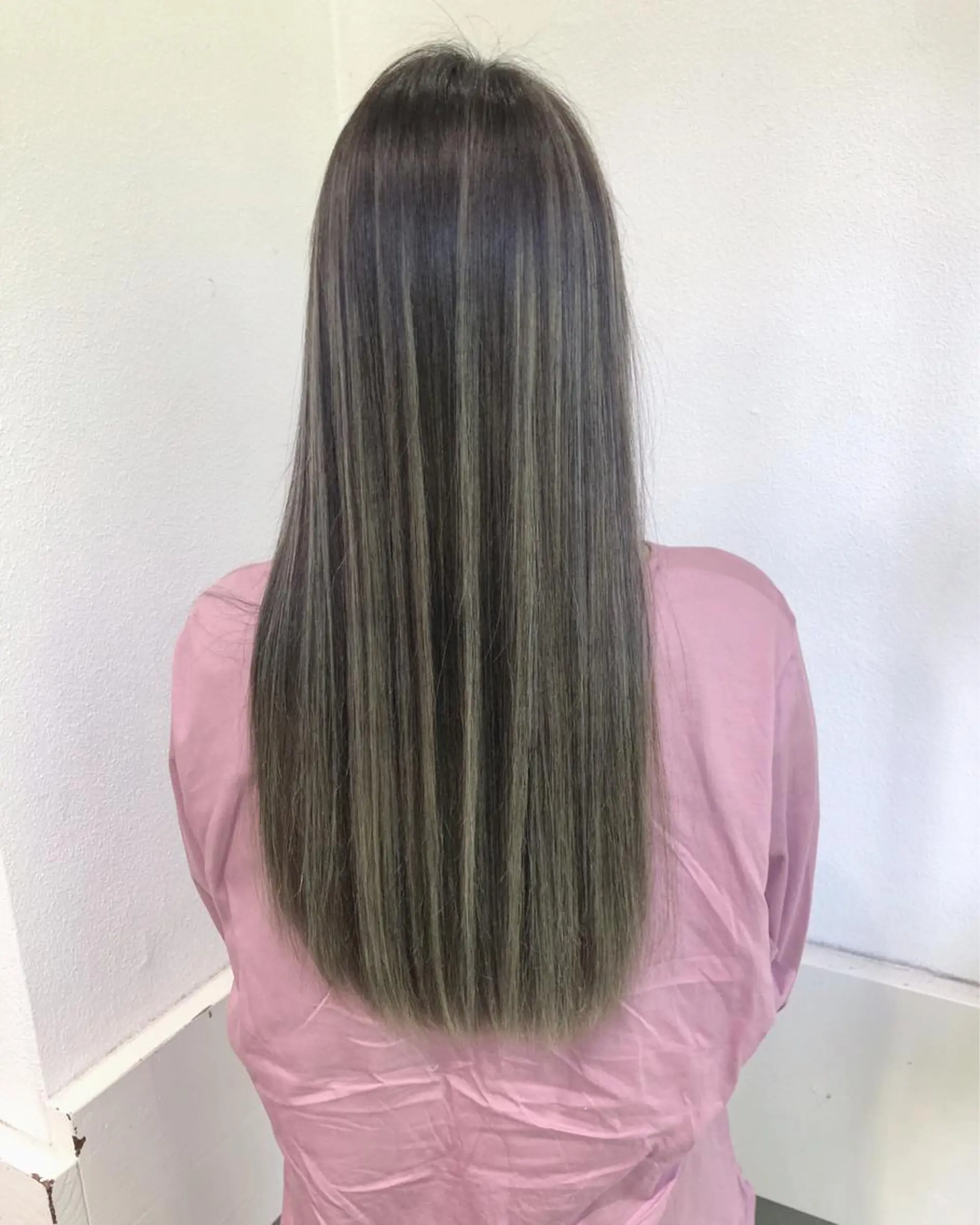 セミロング カラー バレイヤージュ レイヤーカット ヘアカラー トリートメント GiseL天神カラー 髪質改善/ブリーチのヘアスタイル