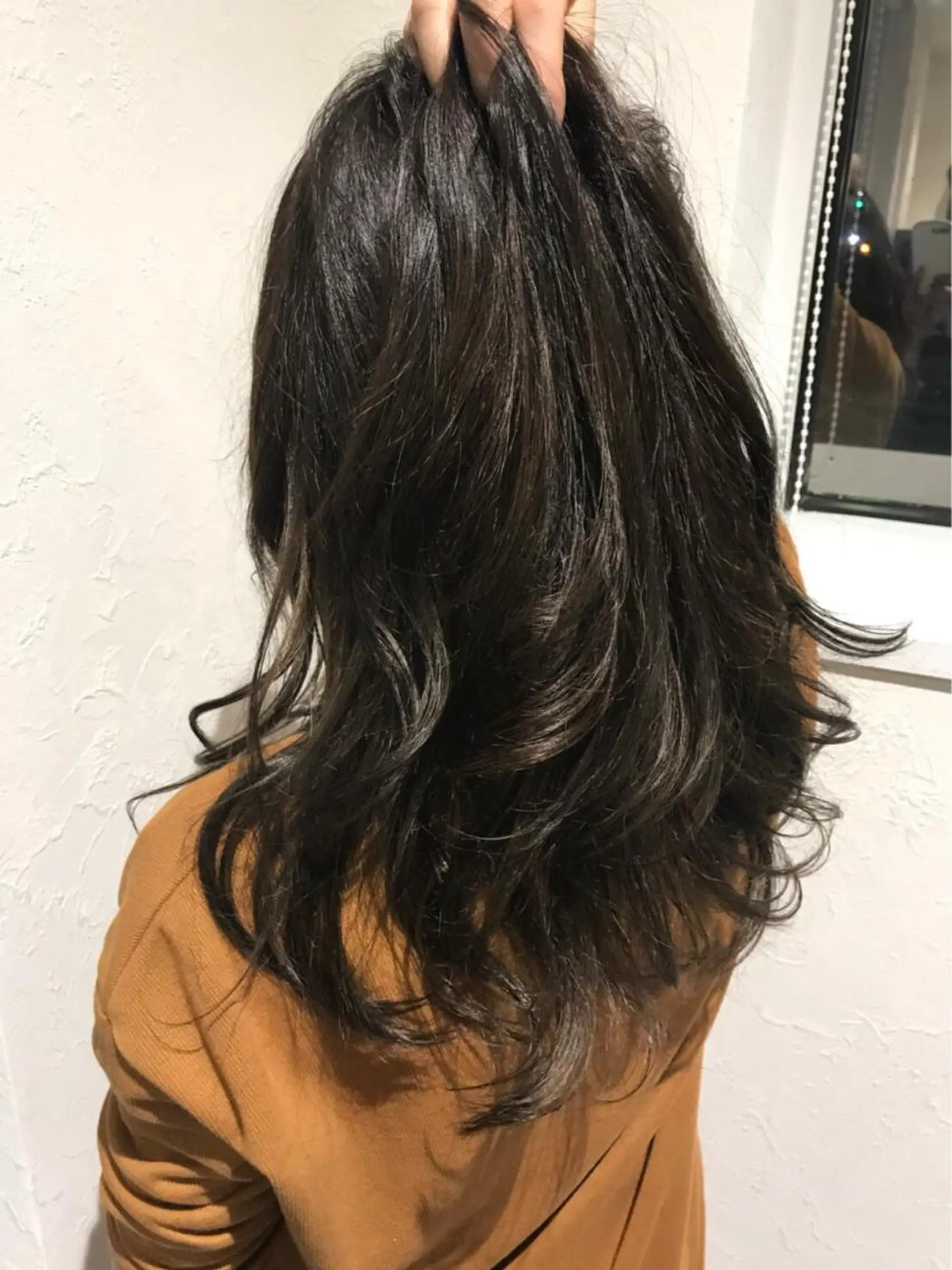 セミロング カラー グレージュ バイオレットカラー バイオレットグレージュ 川合 勇気のヘアスタイル