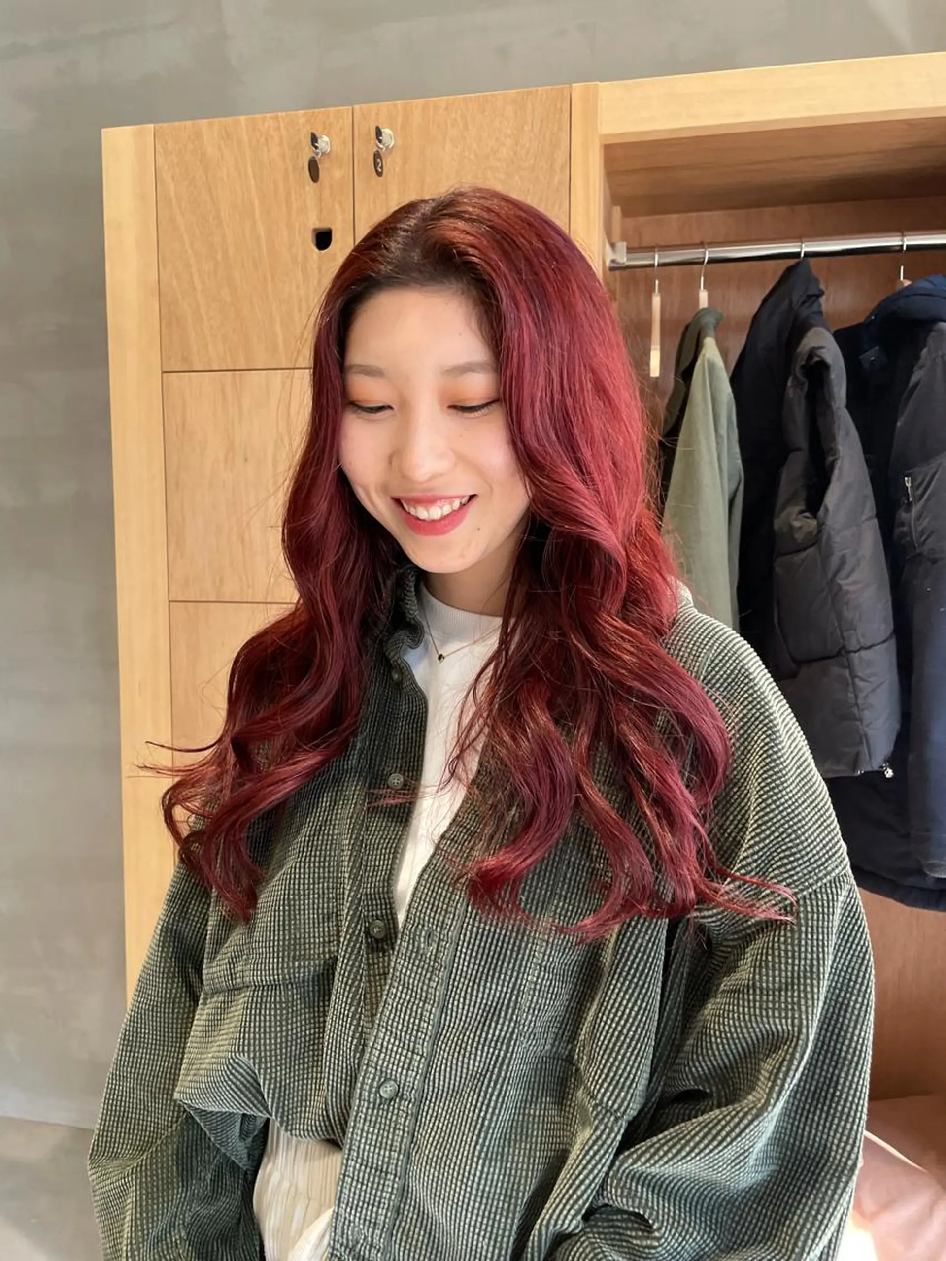 ロング カラー wewe: momoeのヘアスタイル