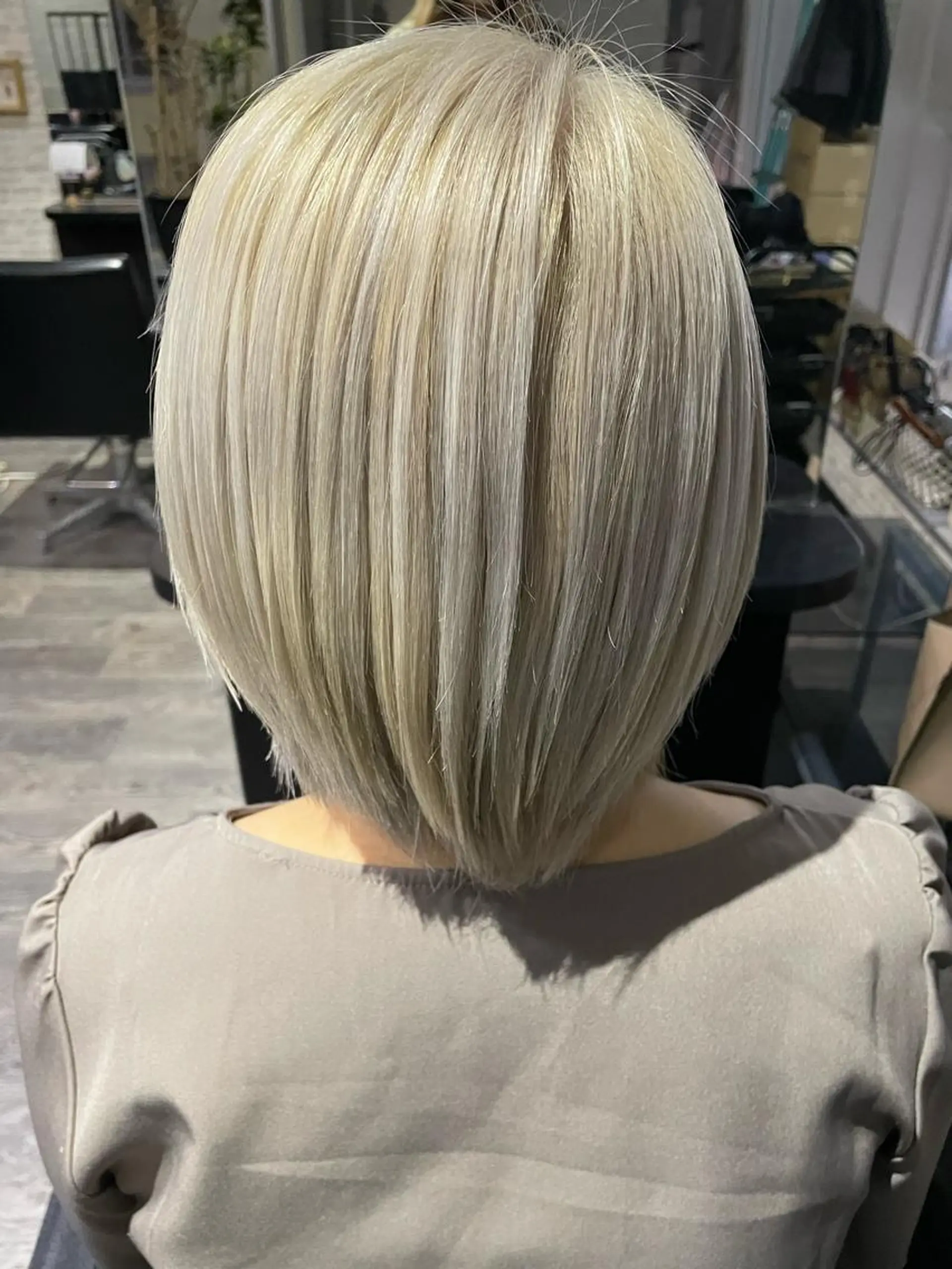 ミディアム カラー ブリーチ ダブルカラー トリートメント 【Lilly】成田 紗英のヘアスタイル