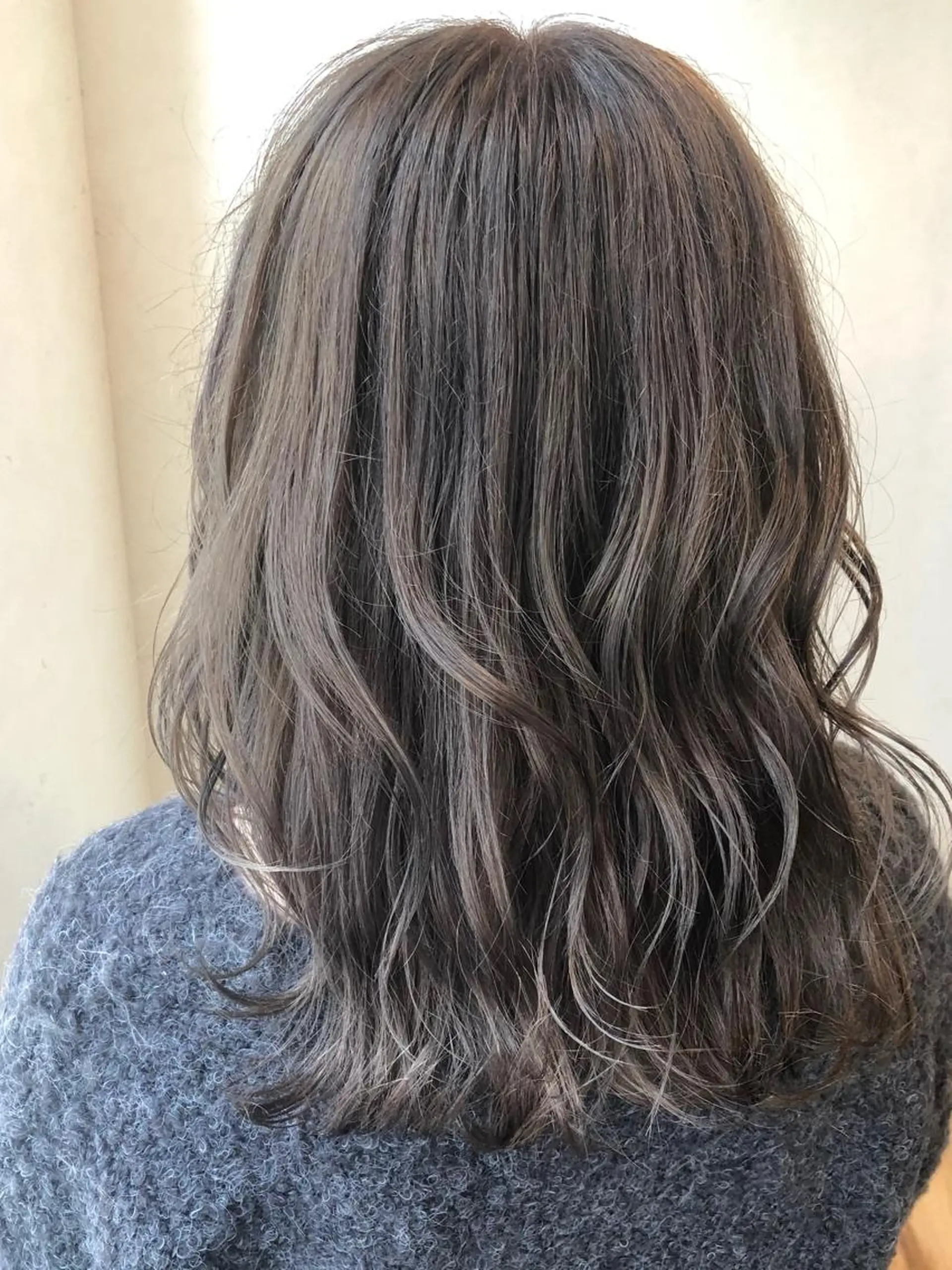 セミロング カラー アッシュ ベージュカラー TOWA 野村　コウダイのヘアスタイル