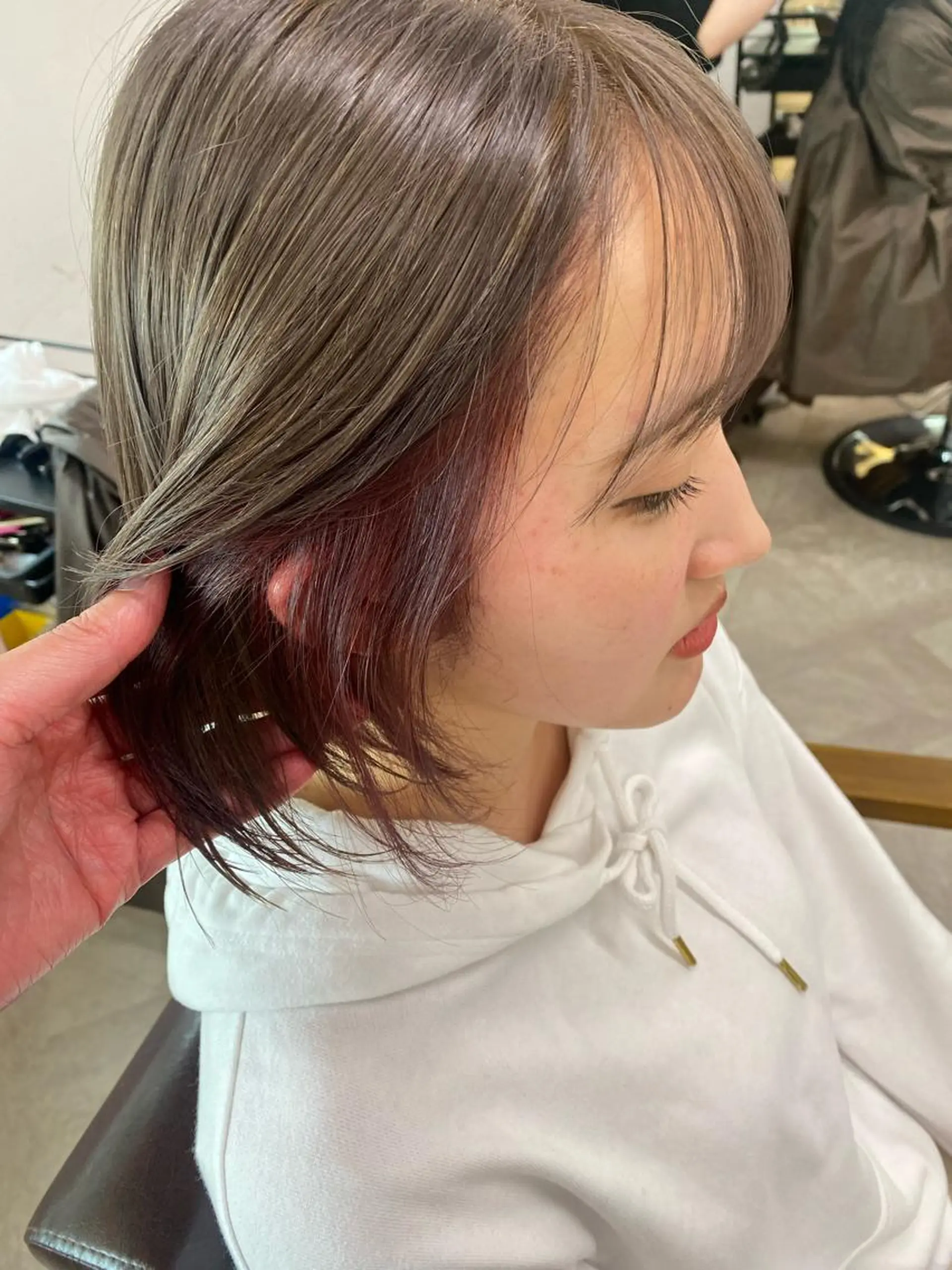 ショート ヘアカラー トリートメント 長谷川 華奈子のヘアスタイル