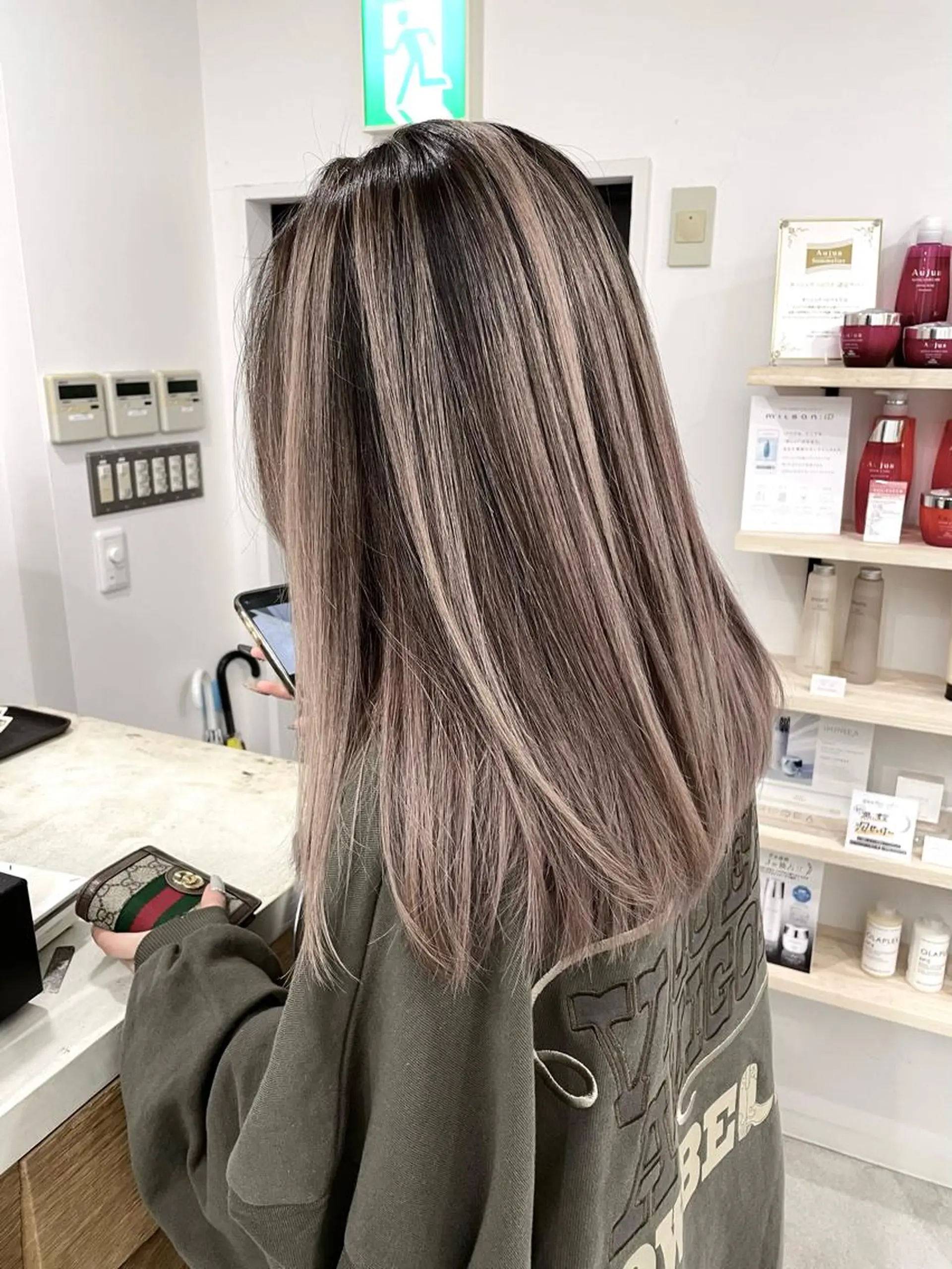 セミロング カラー 小山 一之のヘアスタイル