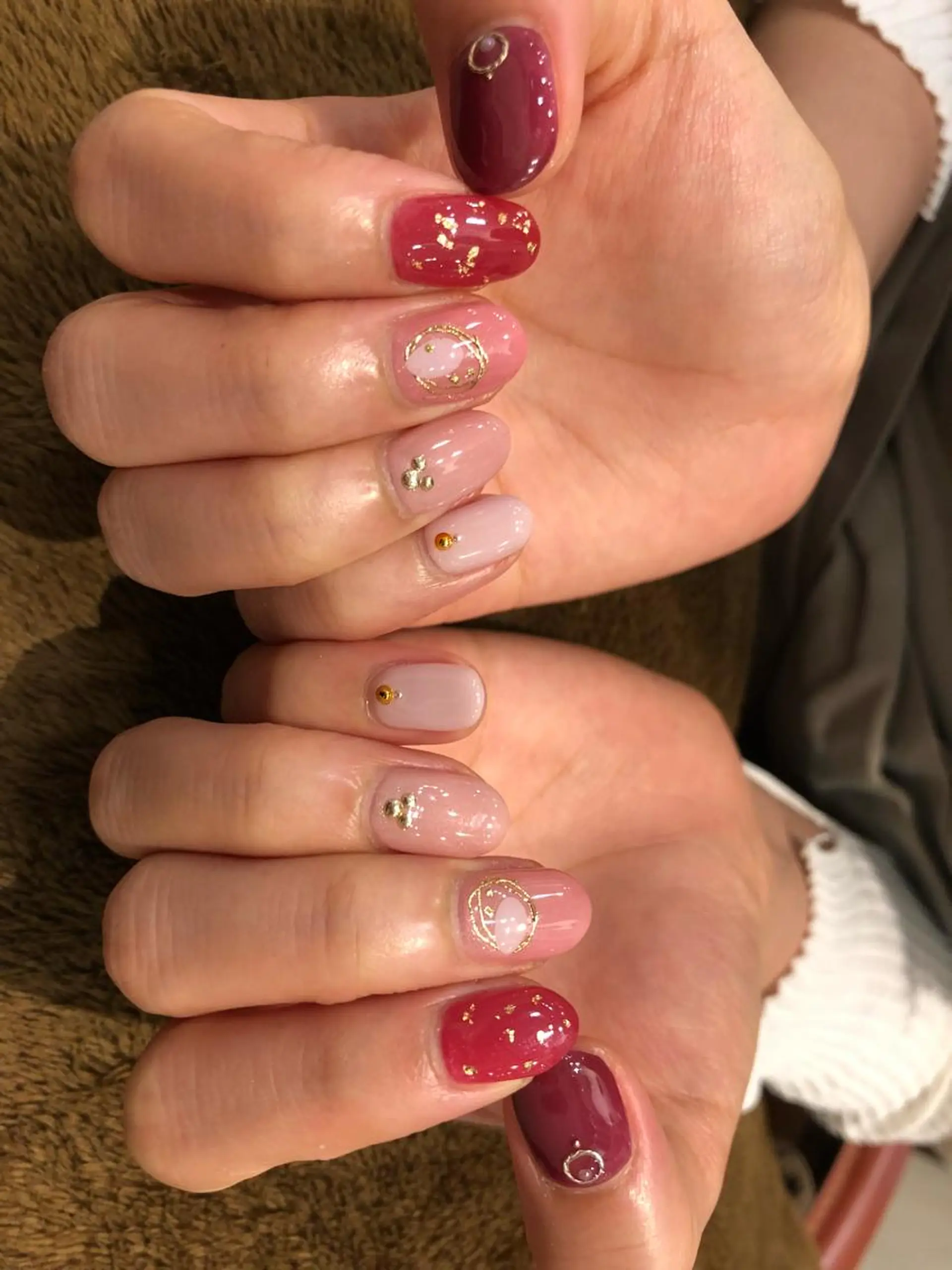 ネイル グラデーション ワンカラーネイル ピンク ストーンネイル 🐰 坂本 麗 🐰の眉毛・アイブロウイメージ