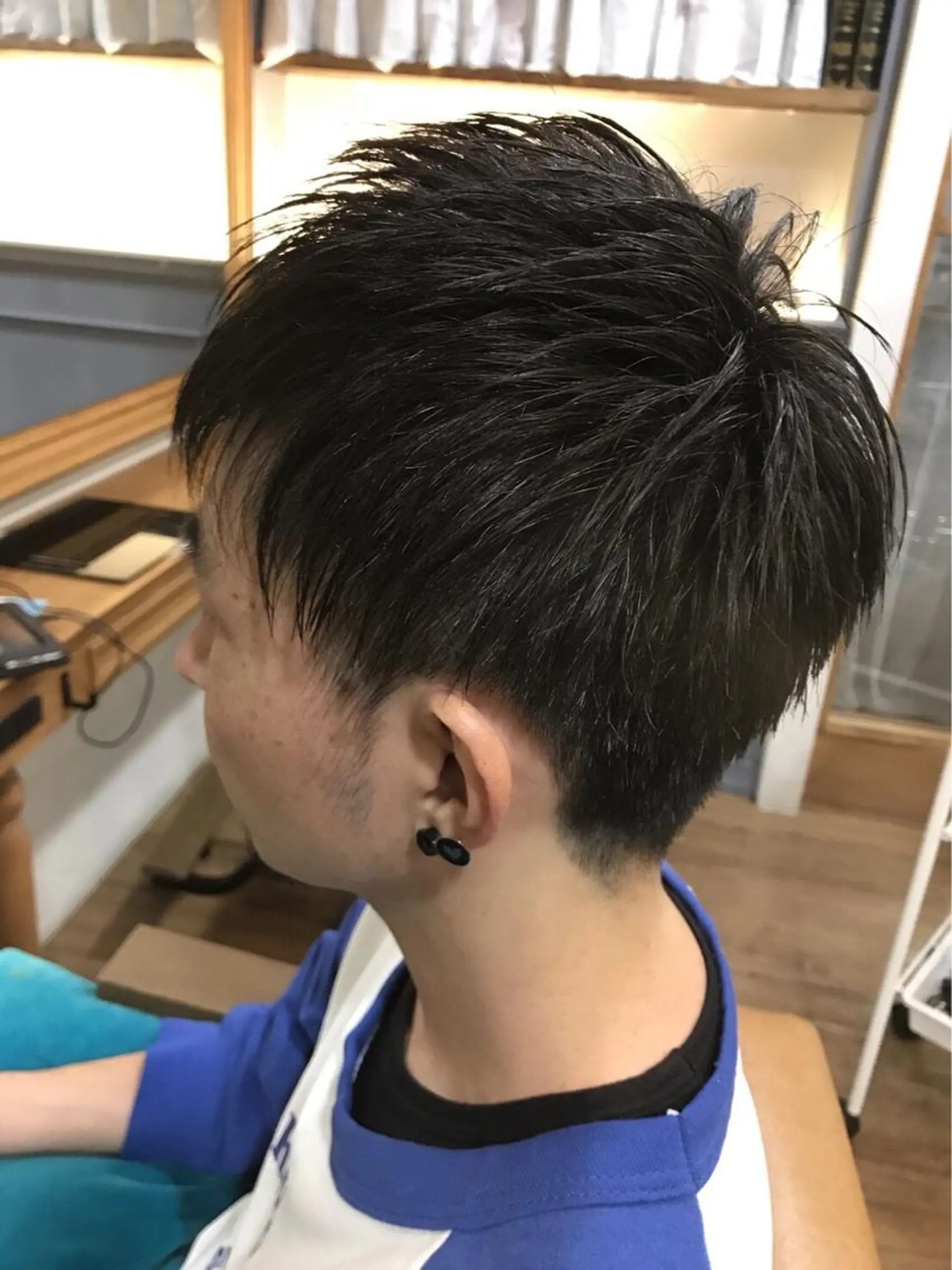 ショート メンズ 新井 友菜のヘアスタイル