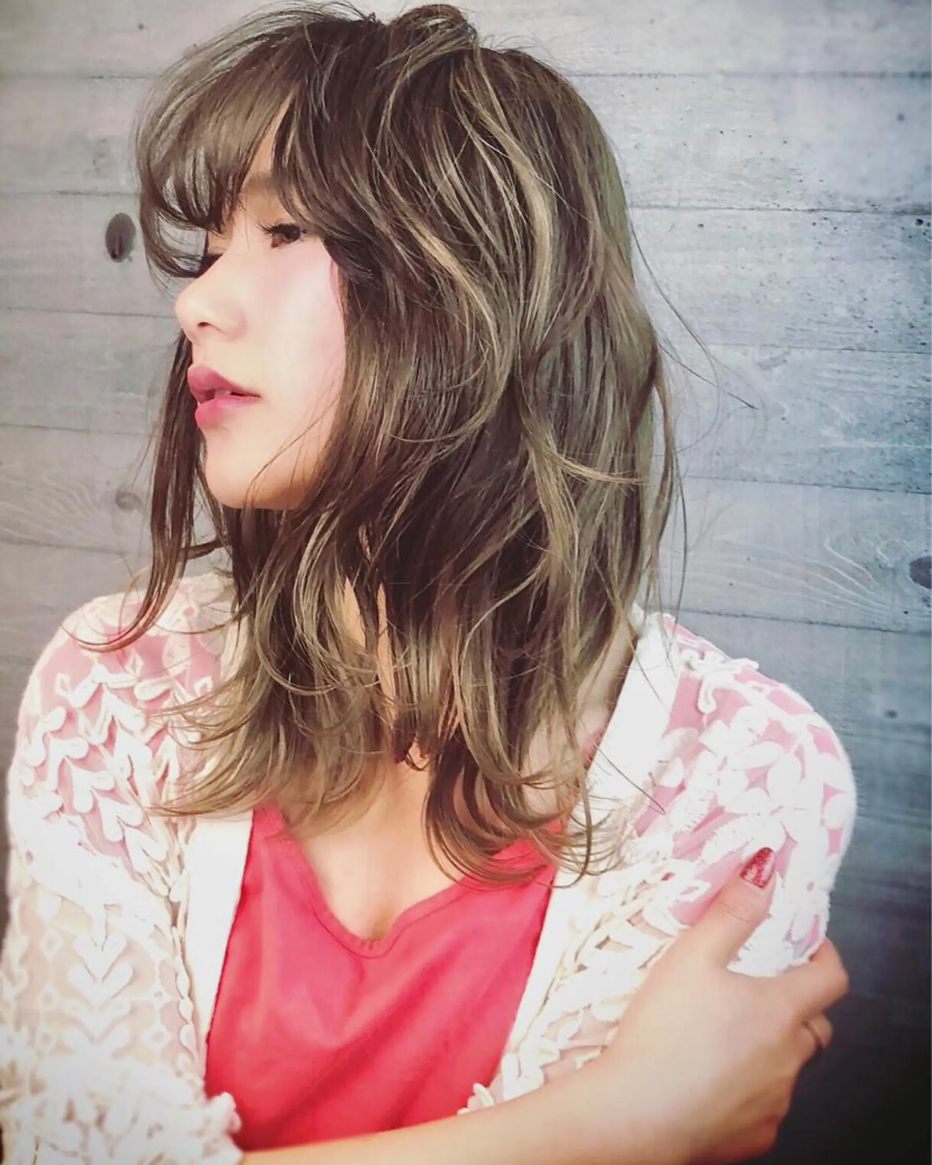 セミロング カラー ハイライトカラー ハイライト 白髪ぼかし×デザイン 🕊️🫧ホウジョウのヘアスタイル