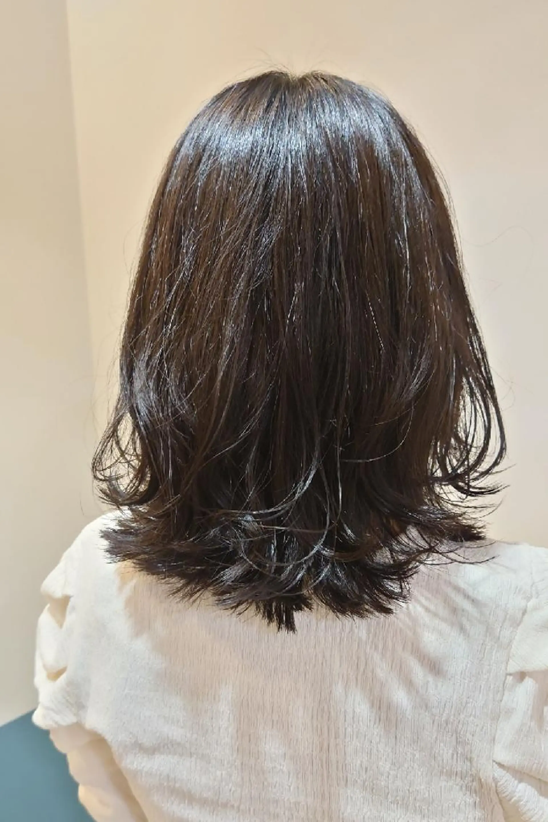 セミロング カラー ブルーカラー 透明感カラー くせ毛 田中将平【 サロンマネージャー】のヘアスタイル
