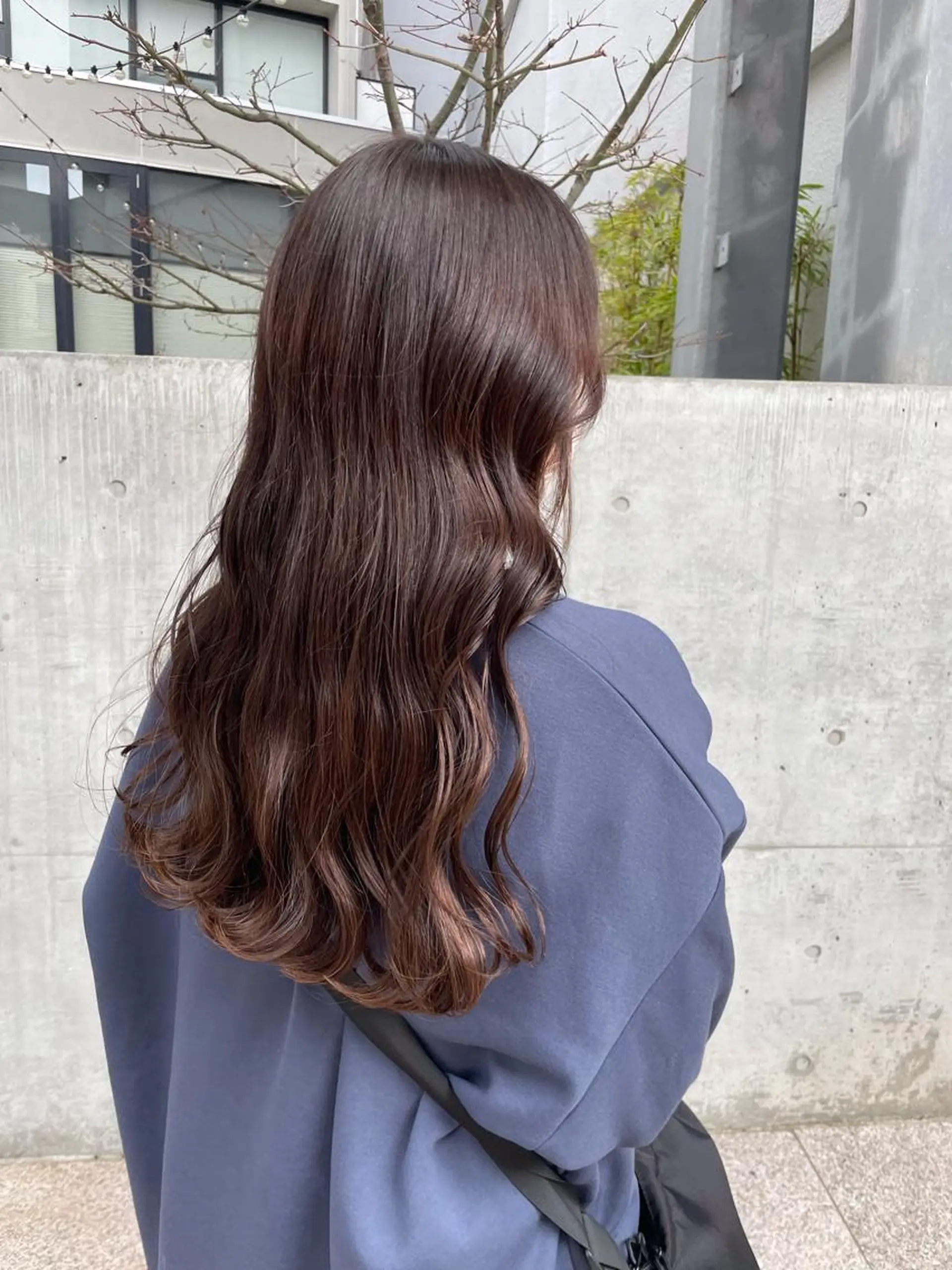 ロング カラー パーマ ヘアアレンジ 山下 とよかのヘアスタイル