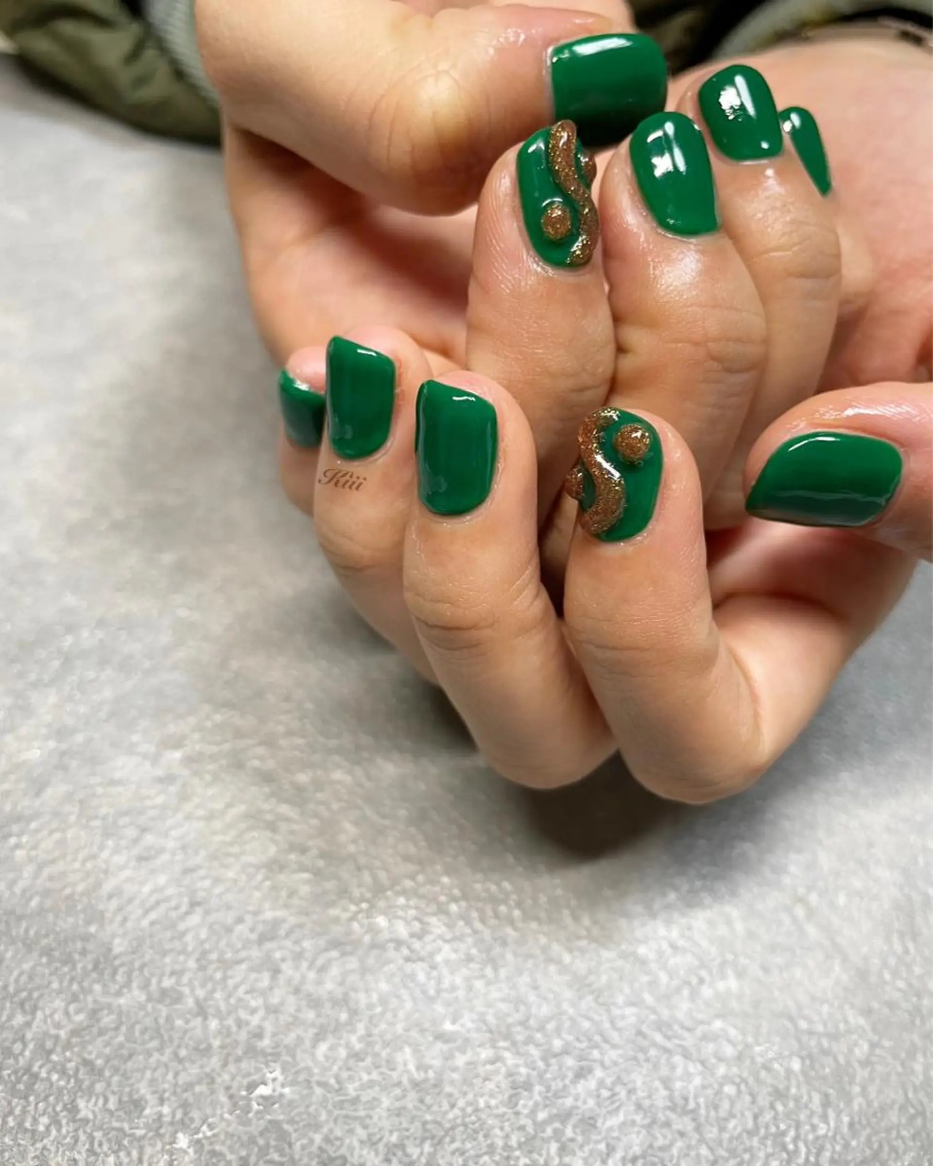 ネイル ハンドネイル フットネイル kiii.__ ✴︎*のネイルデザイン