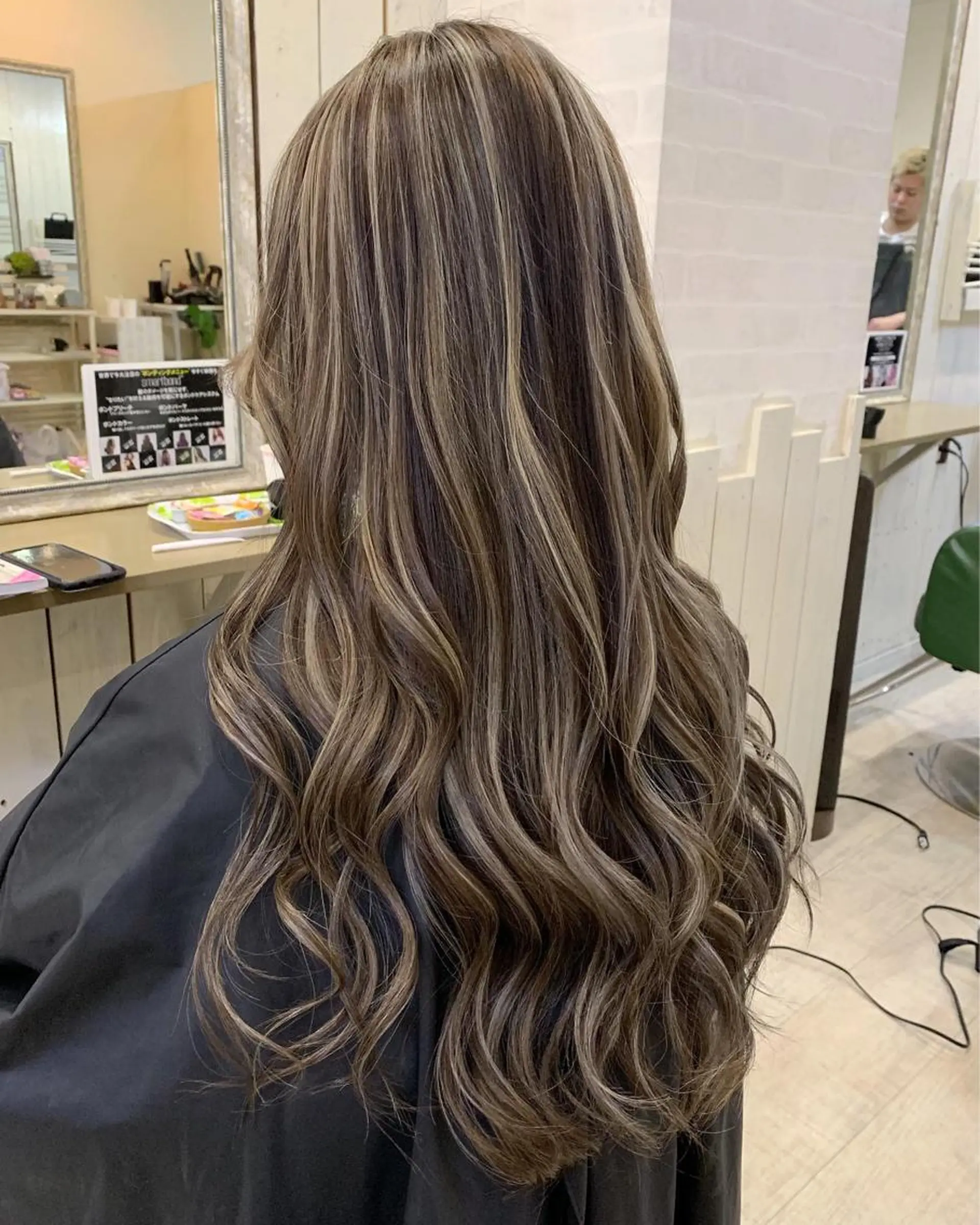 ロング カット ヘアカラー 高山 滉太のヘアスタイル