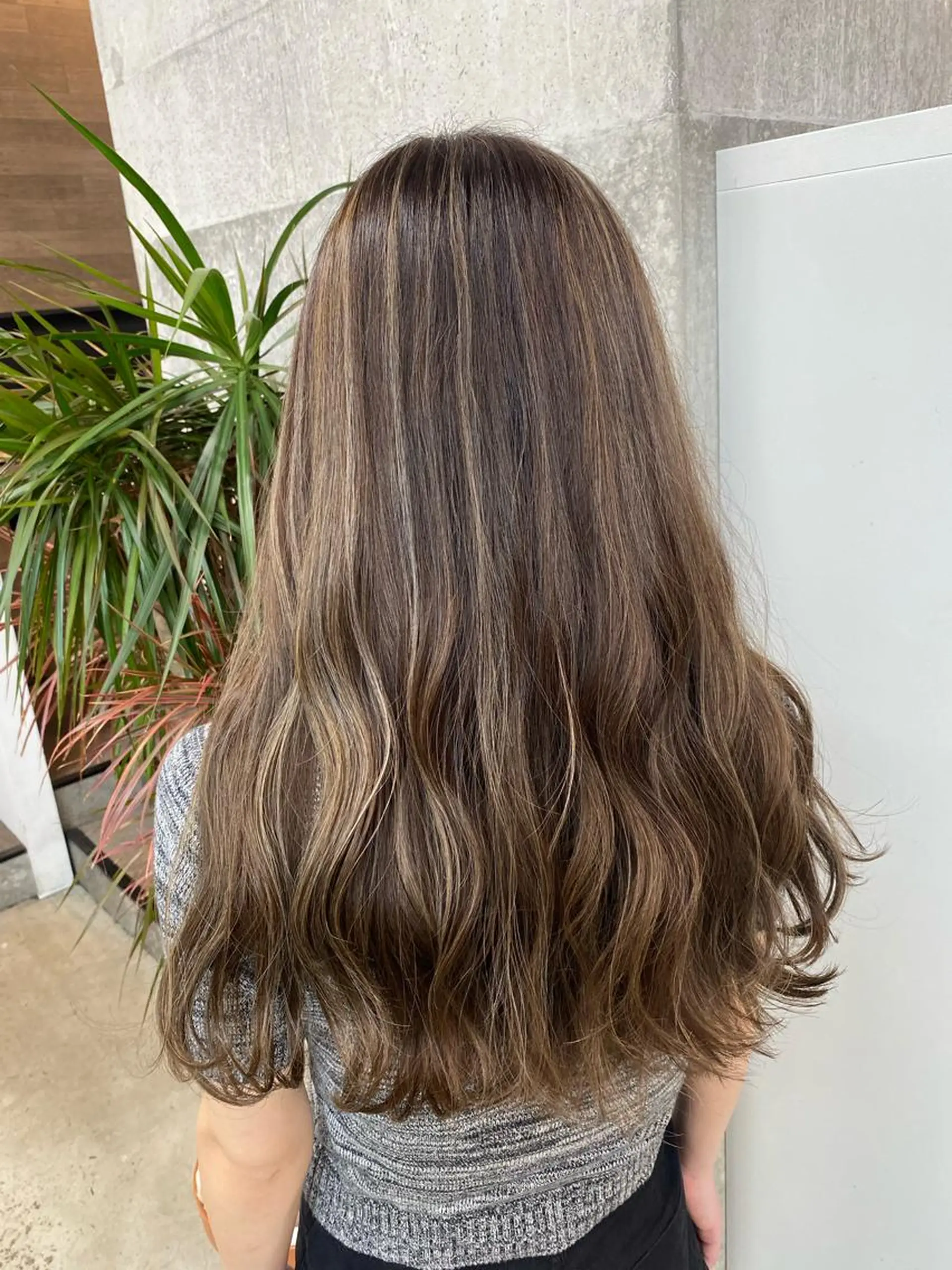 ロング カラー カット ヘアカラー トリートメント 🌼ハイライト透明感 🌼maiのヘアスタイル