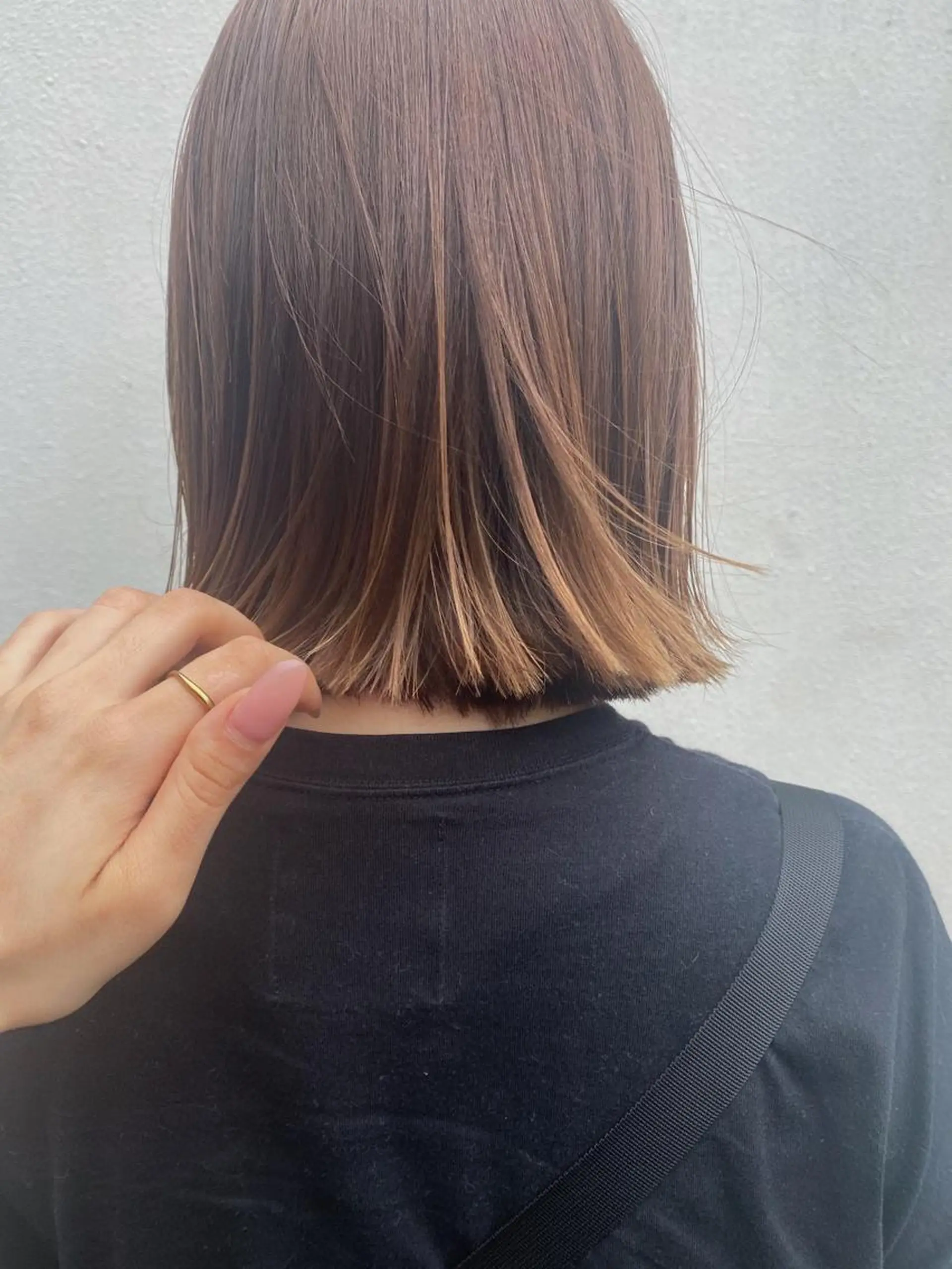 ショート カラー ヘアアレンジ 切りっぱなしボブ アッシュ ベージュカラー ハイライトカラー イルミナカラー カット ヘアカラー トリートメント Kawaguchi Arisaのヘアスタイル
