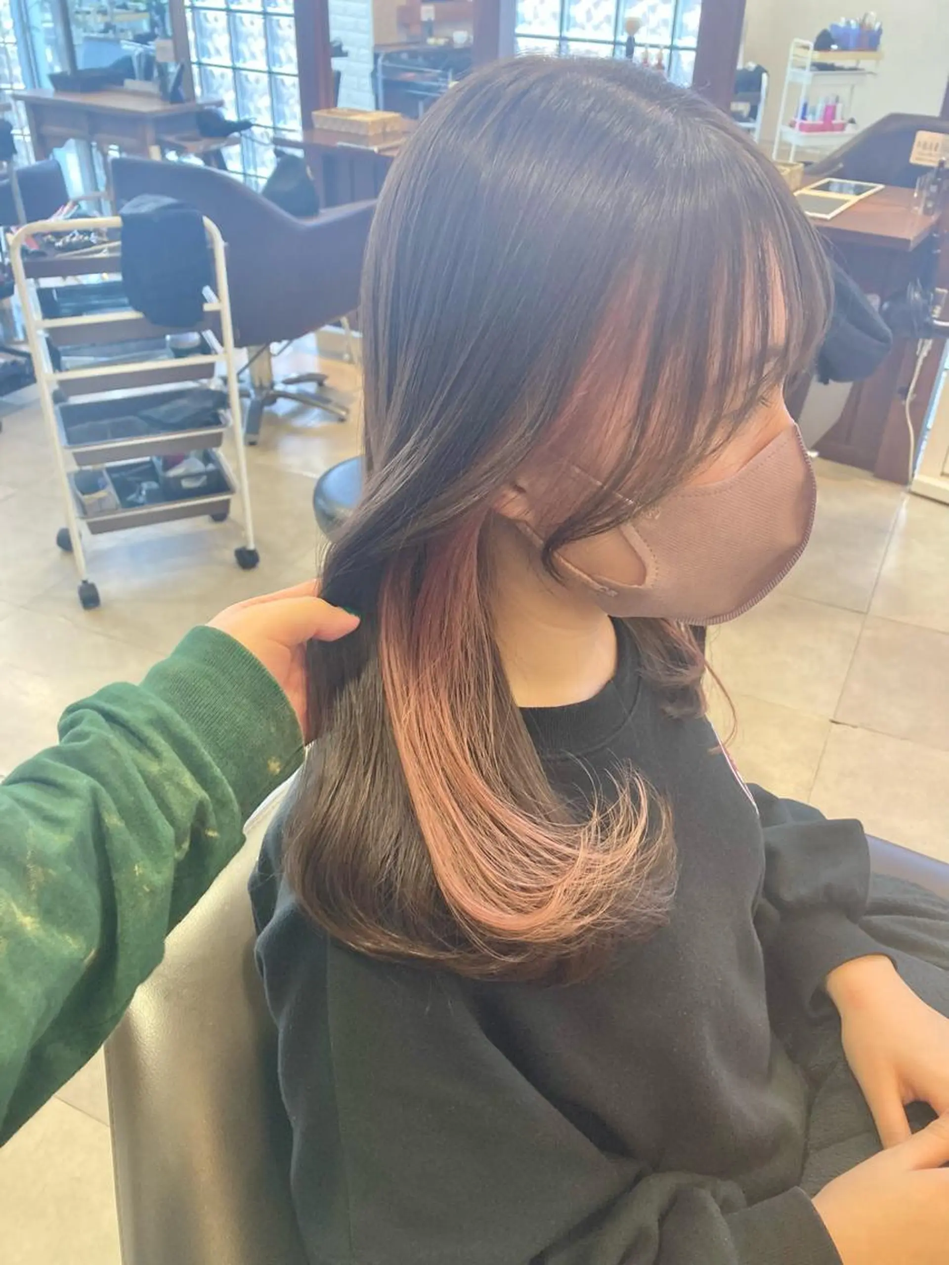 セミロング カット ヘアカラー トリートメント カットが上手い 💇‍♂🌸サク🌸のヘアスタイル