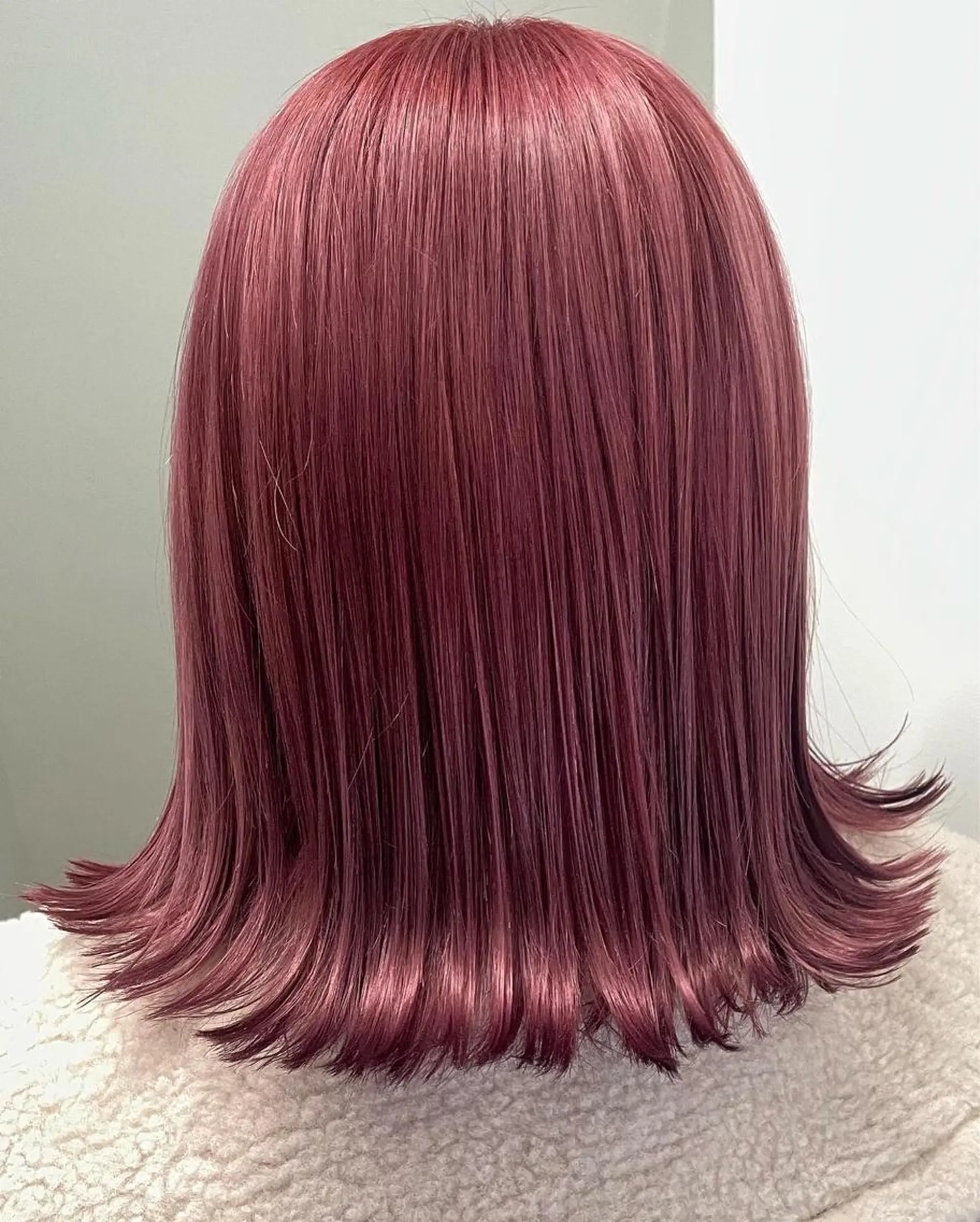 ミディアム 🪄🫧ハイトーン/ 乙津茜🐰L'wisのヘアスタイル