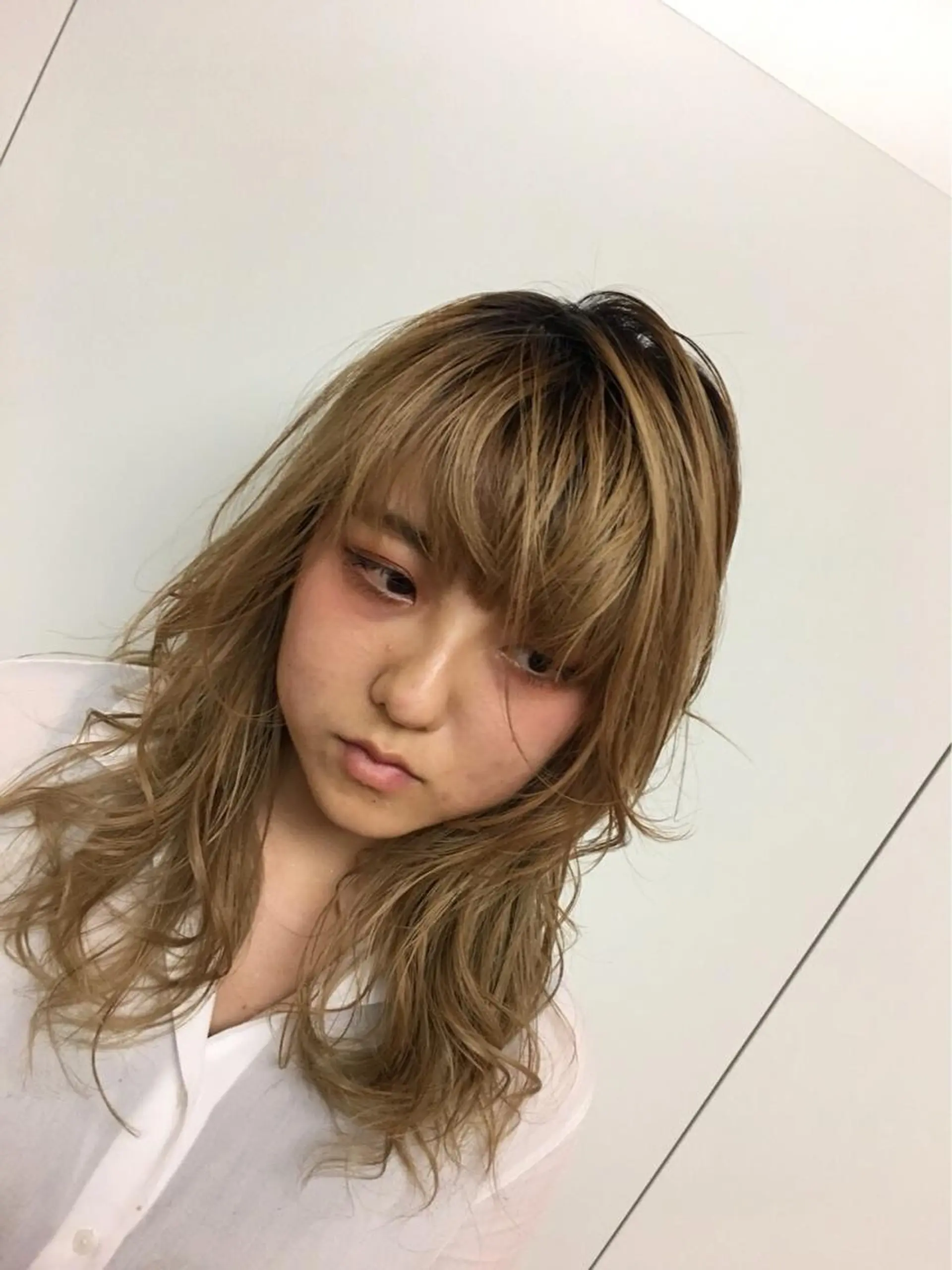 ミディアム カラー 田鎖 英樹のヘアスタイル