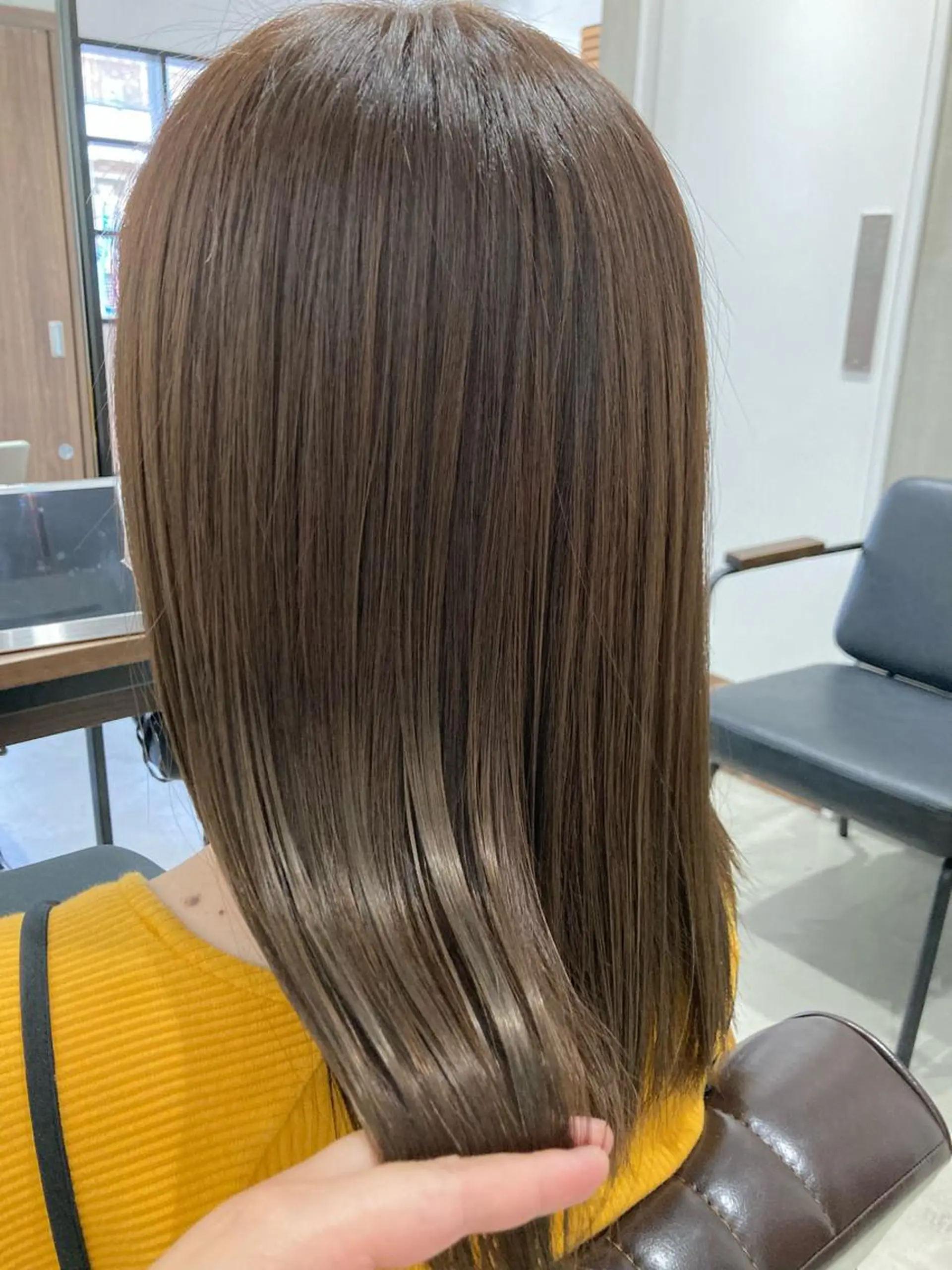 ミディアム ヘアカラー トリートメント Larry🌼中下 美香のヘアスタイル