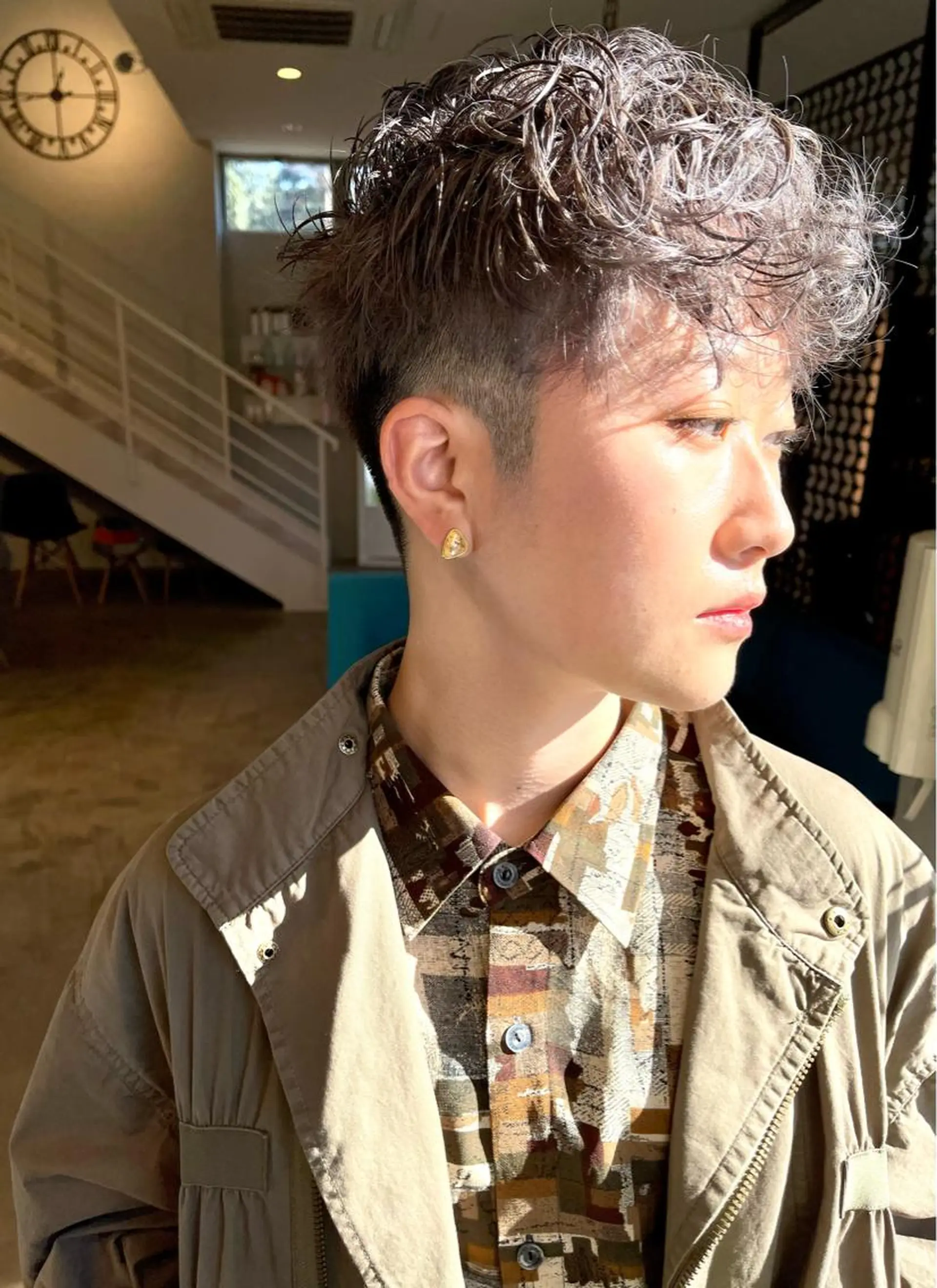 ショート 切りっぱなしボブ ショートボブ ボブ くせ毛 ハイライト AKUTSU KOICHIのヘアスタイル