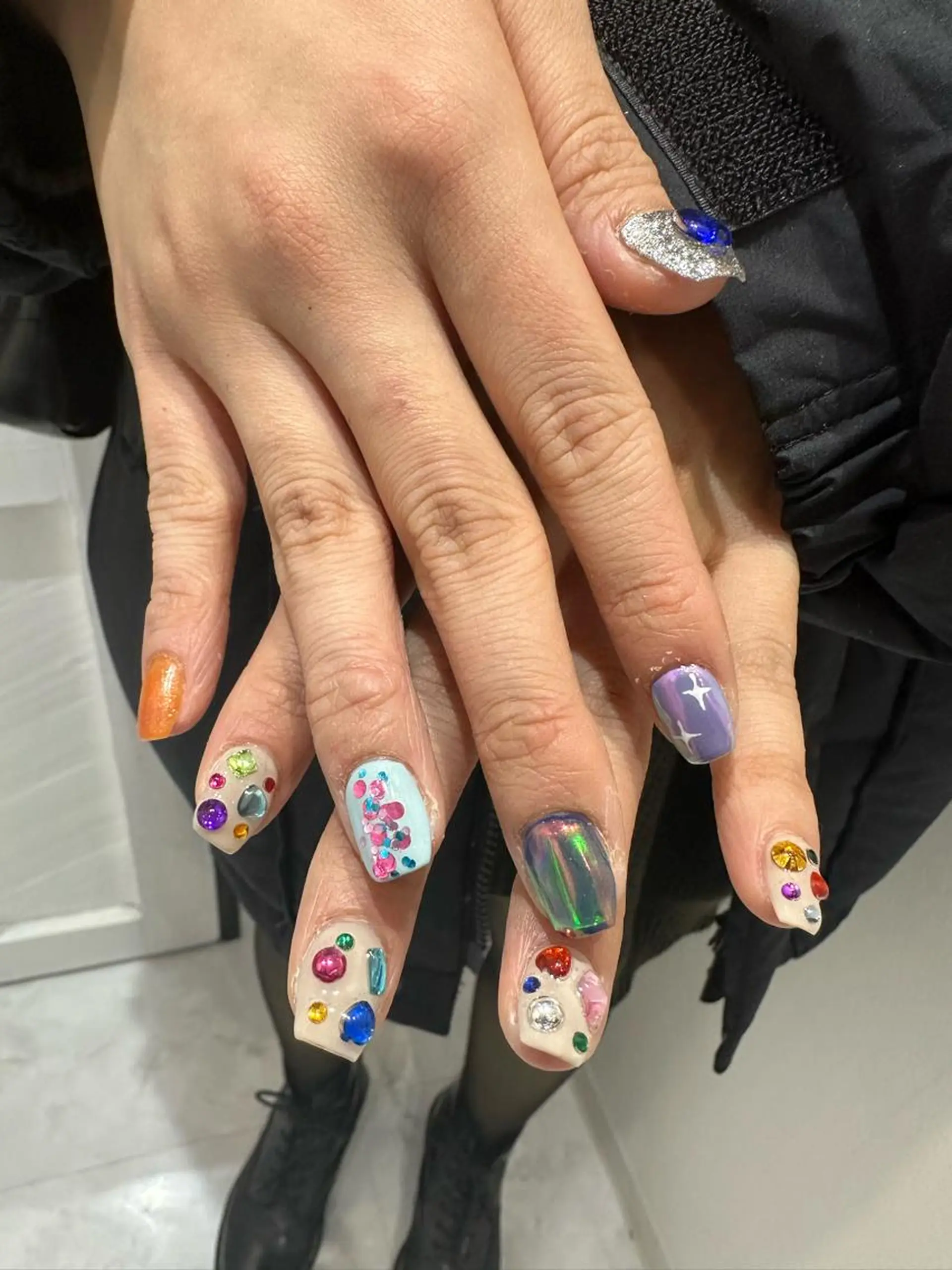 ネイル 個性派ネイル 🌼 ハルカ ♡の眉毛・アイブロウイメージ