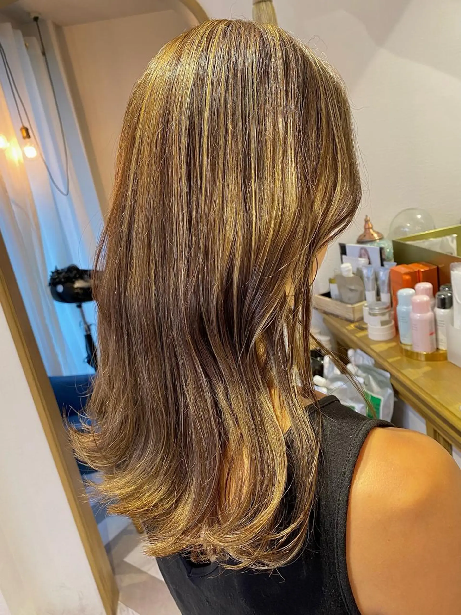 ロング カラー カット ヘアカラー トリートメント 顔周り/ブリーチなし /縮毛矯正🫧伊勢のヘアスタイル