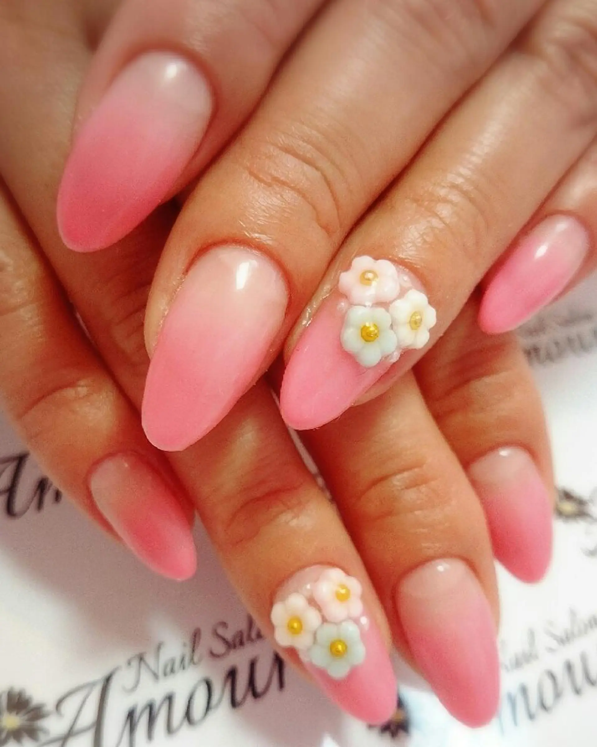 ネイル フラワーネイル nailsalon ♡amour♡のネイルデザイン