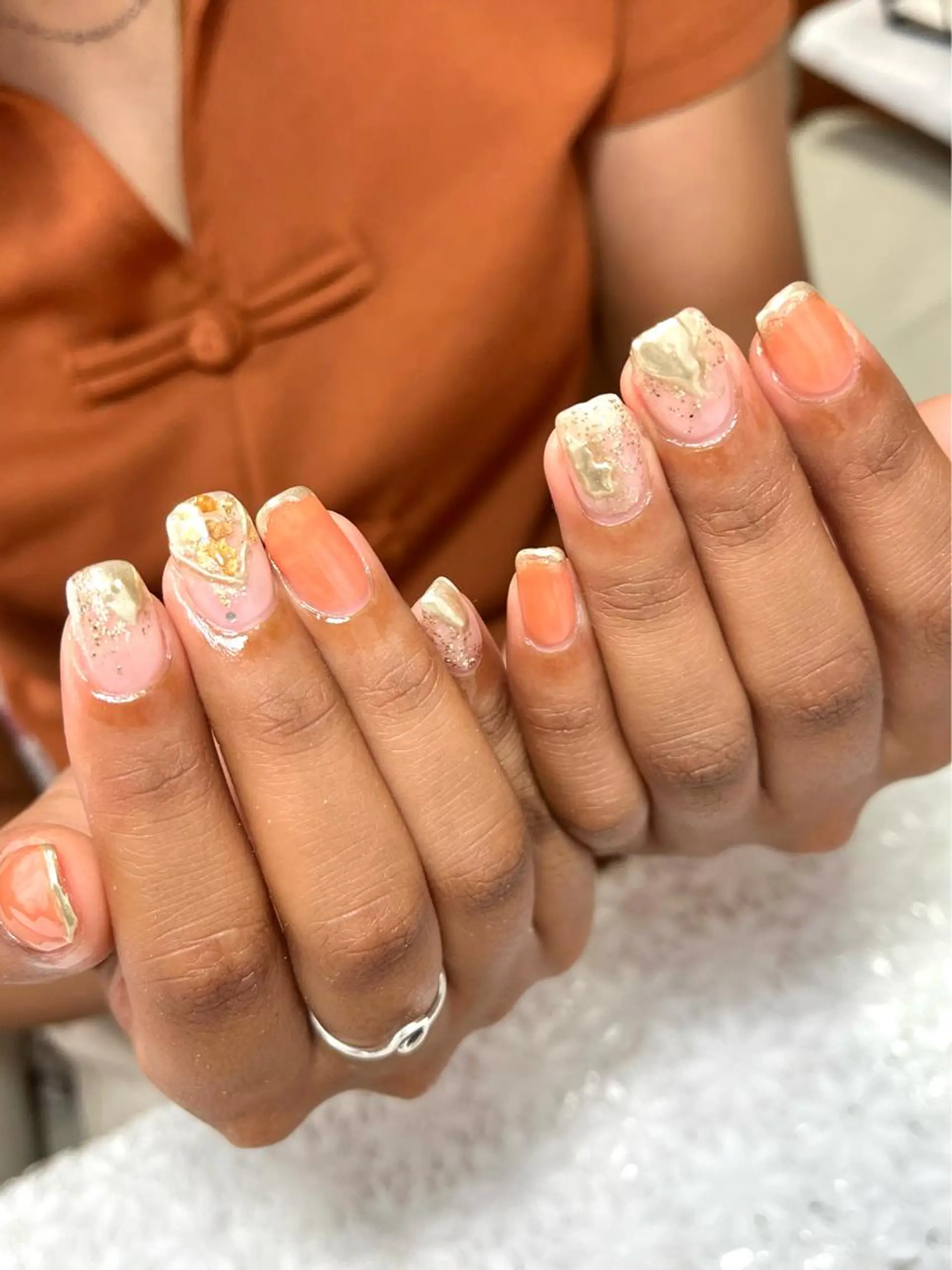 ネイル ジェルネイル キラキラネイル 韓国ネイル 持ち込み パラジェル ハンドネイル nails' it...のネイルデザイン