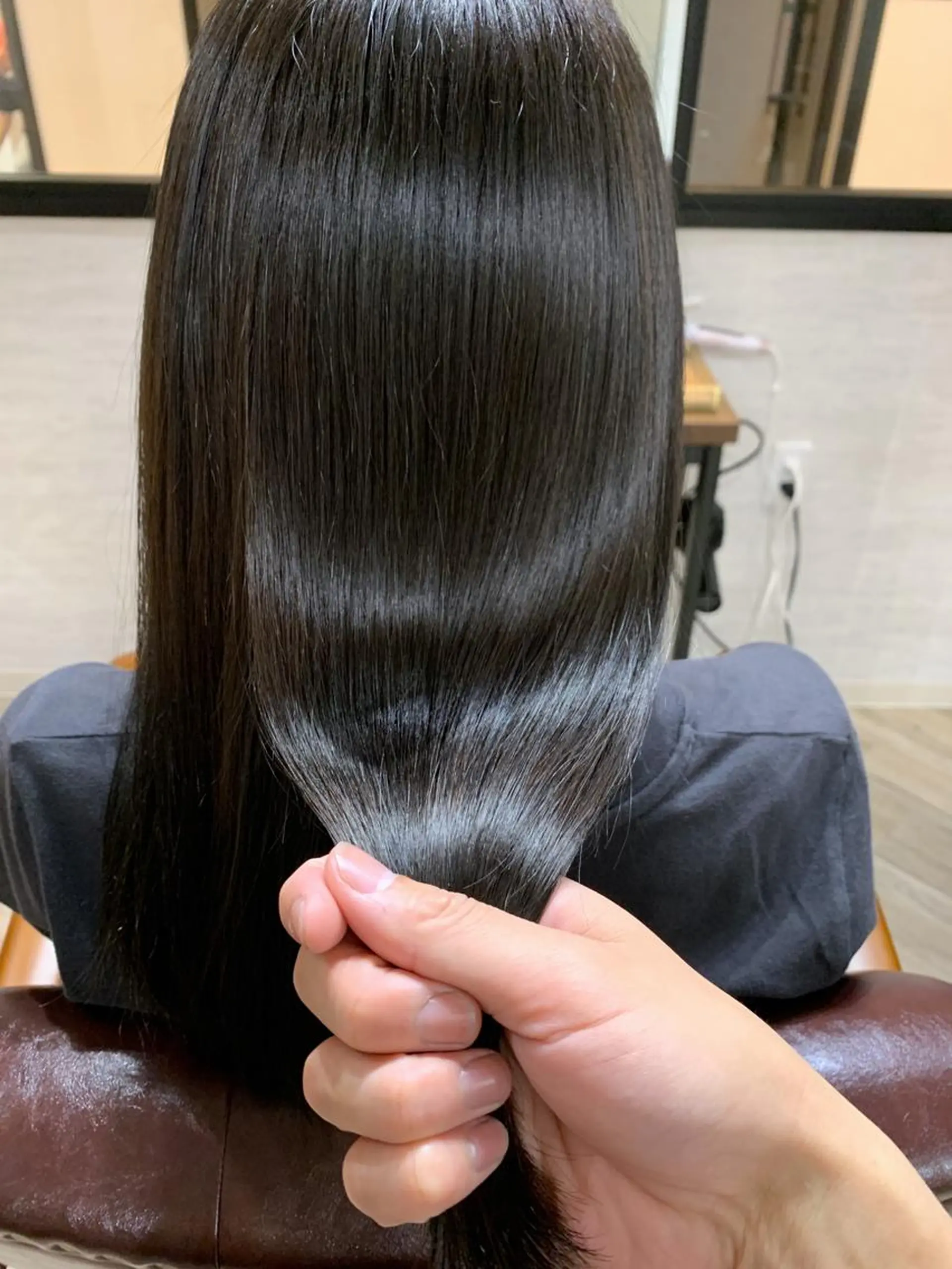 セミロング カラー トリートメント カット ヘアカラー 縮毛矯正 トリートメント ROW吉祥寺✨ 髪質改善TR&スパ✨のヘアスタイル