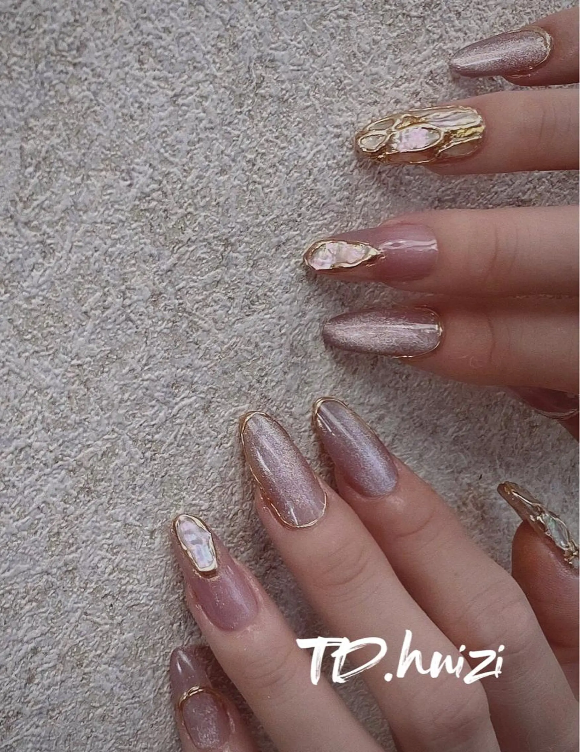 セミロング めぐみのネイルサロン スタッフ練習のネイルデザイン