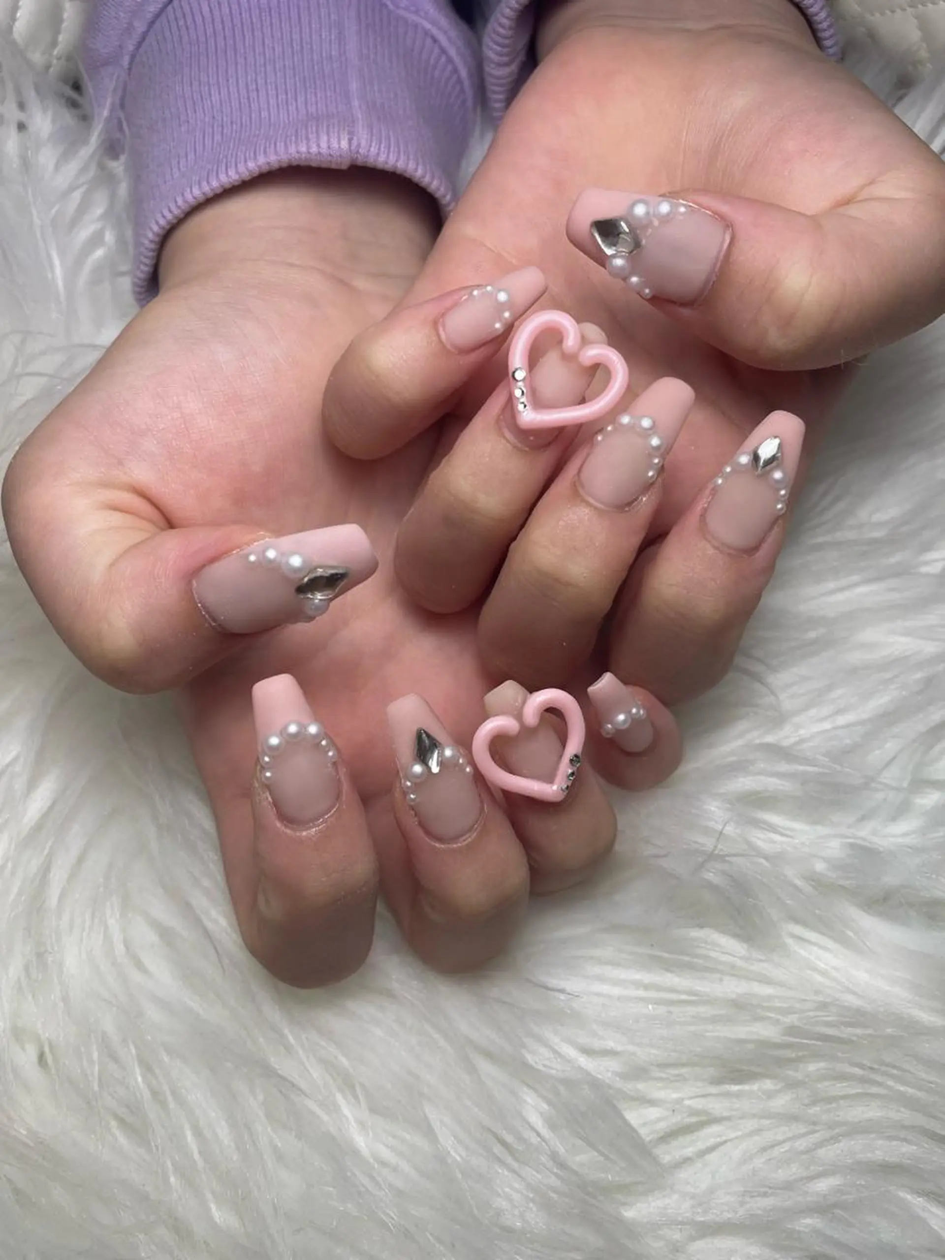 セミロング ネイル BELLUNA Mizuki❤︎のネイルデザイン