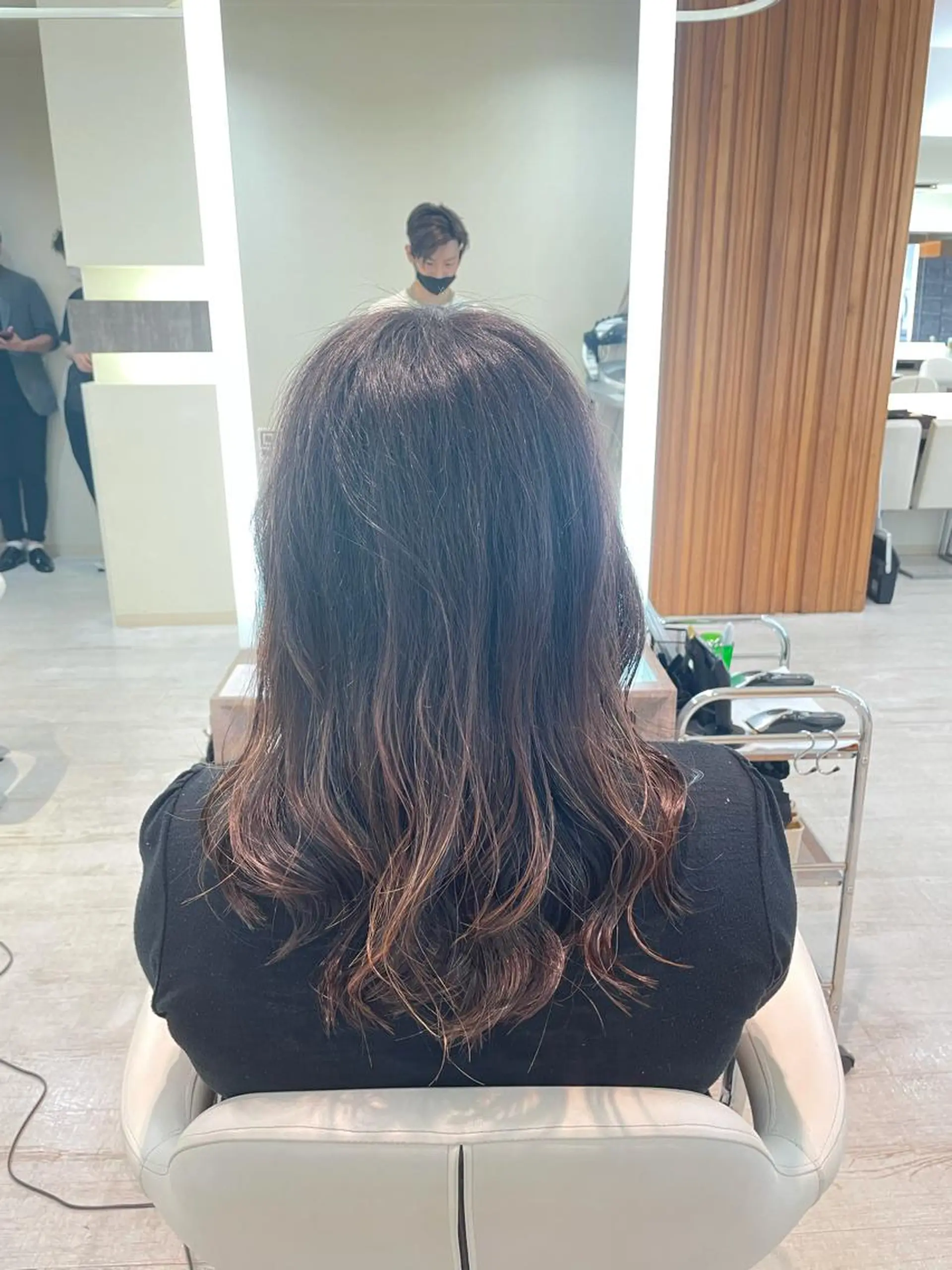 セミロング 淡路上新庄/髪質改善 .艶カラー/野口春貴のヘアスタイル