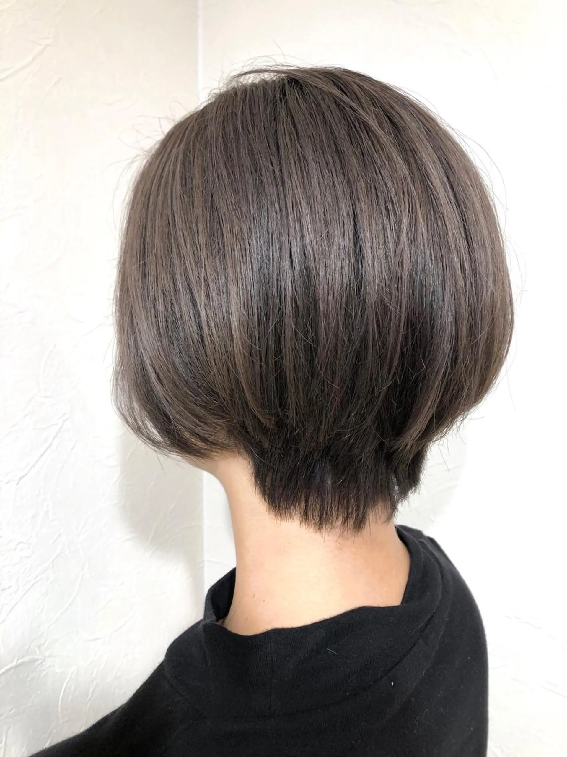 ショート カラー アディクシーカラー ブリーチ カット ヘアカラー トリートメント 浦山 和之のヘアスタイル