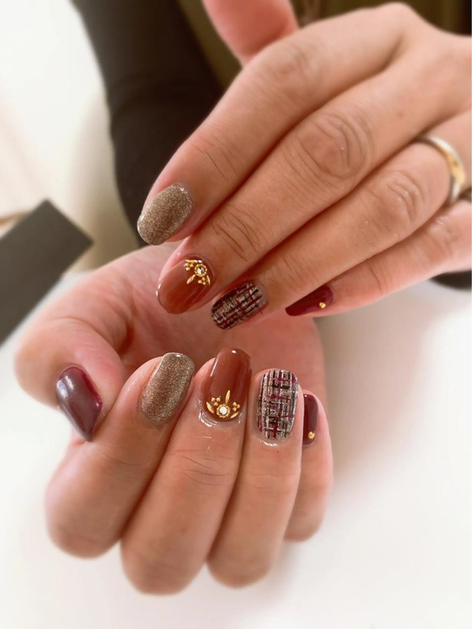 ネイル アートネイル 長さ出し フットネイル グリーン ニュアンスネイル Lily Roseスタッフ一同のマツエク・マツパデザイン