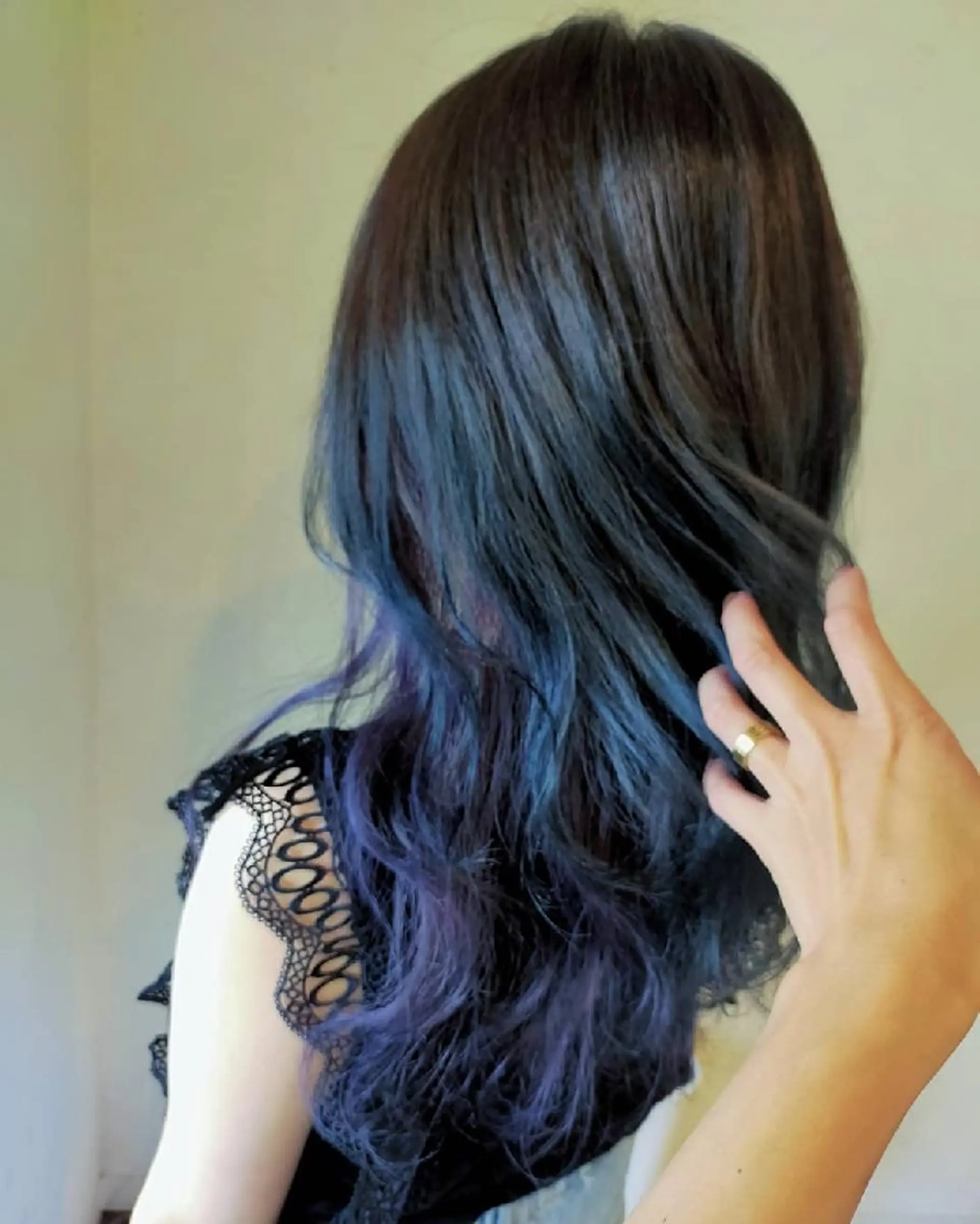 ロング カラー ブルーカラー ネイビーカラー パープルカラー RU RIのヘアスタイル