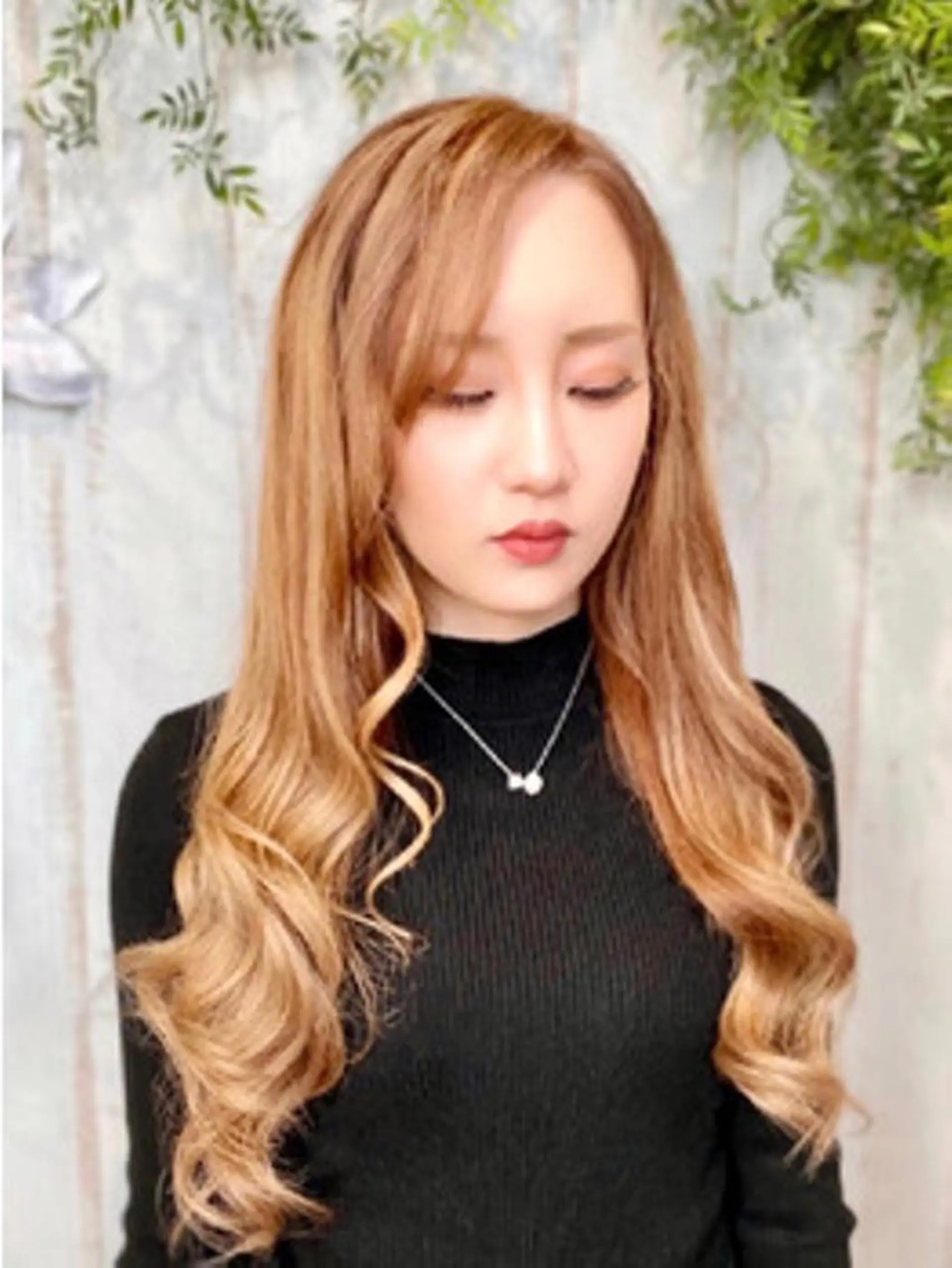 カラー ヘアアレンジ ロング 大阪レミーエクステ チビ編み込みのヘアスタイル