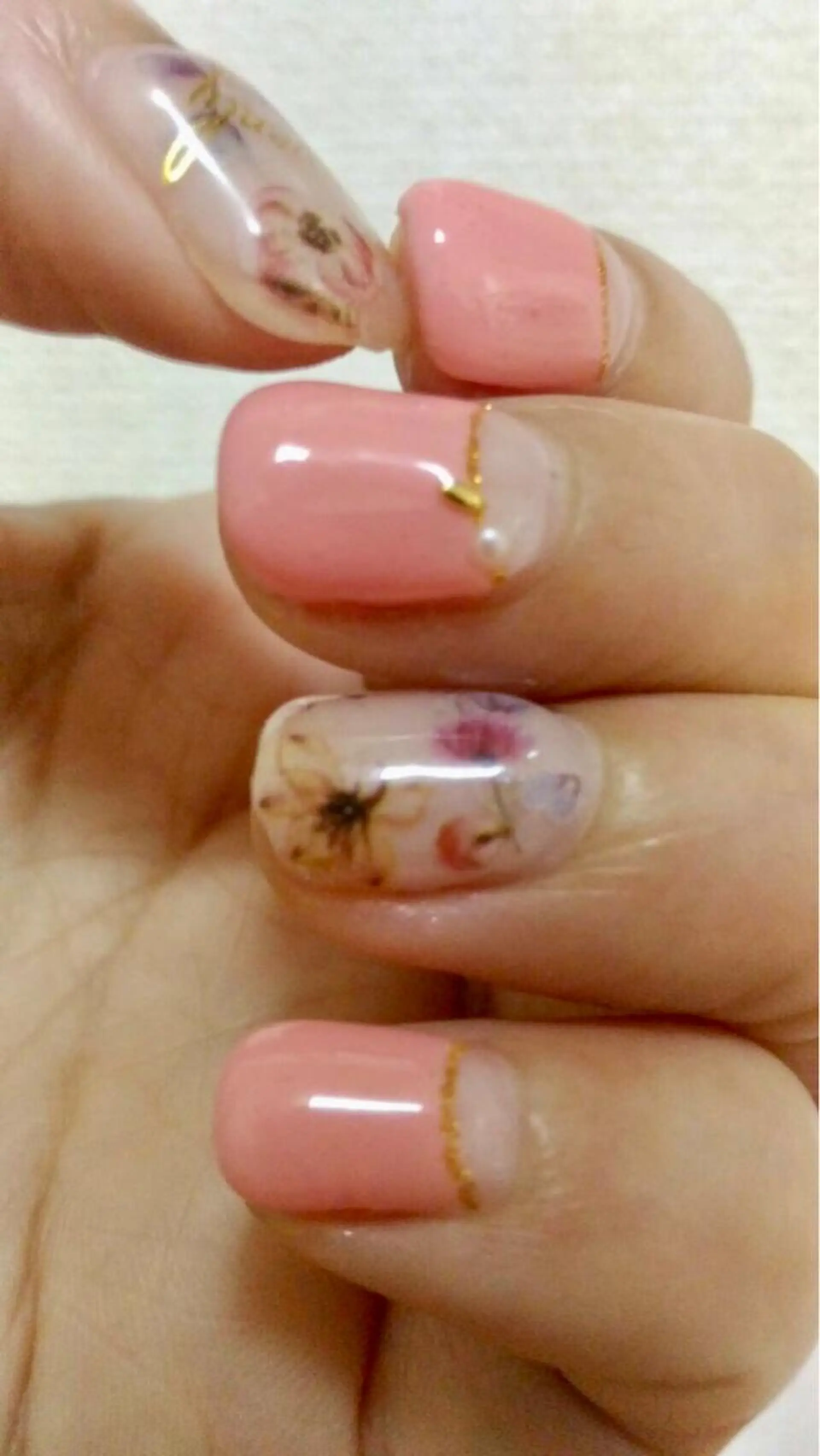 ネイル 新宿ネイルサロン ジェミディローサのネイルデザイン