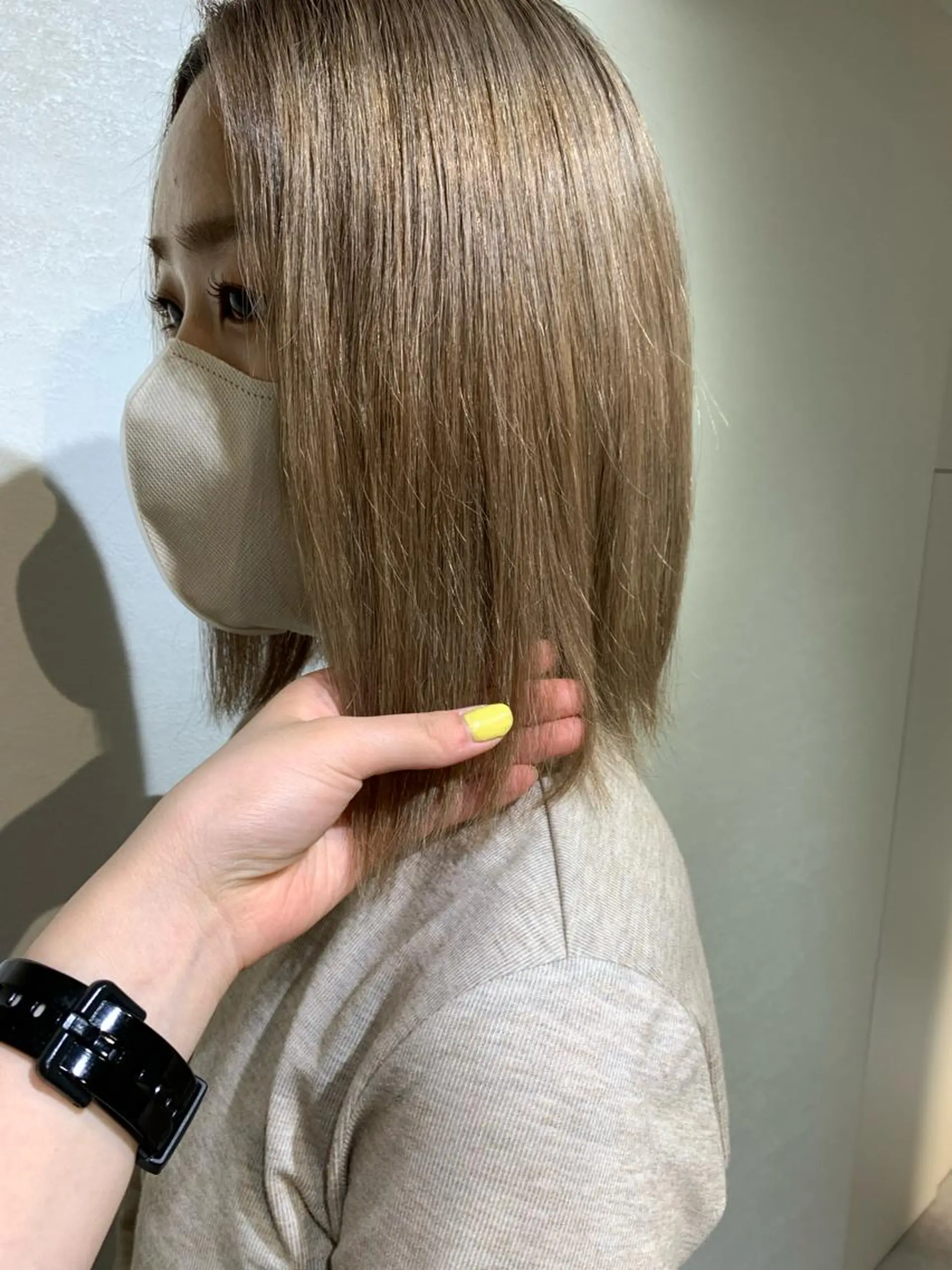 ミディアム カラー グレージュ ミルクティーグレージュ Lunty 難波駅前所属・まるおか あやかのヘアスタイル