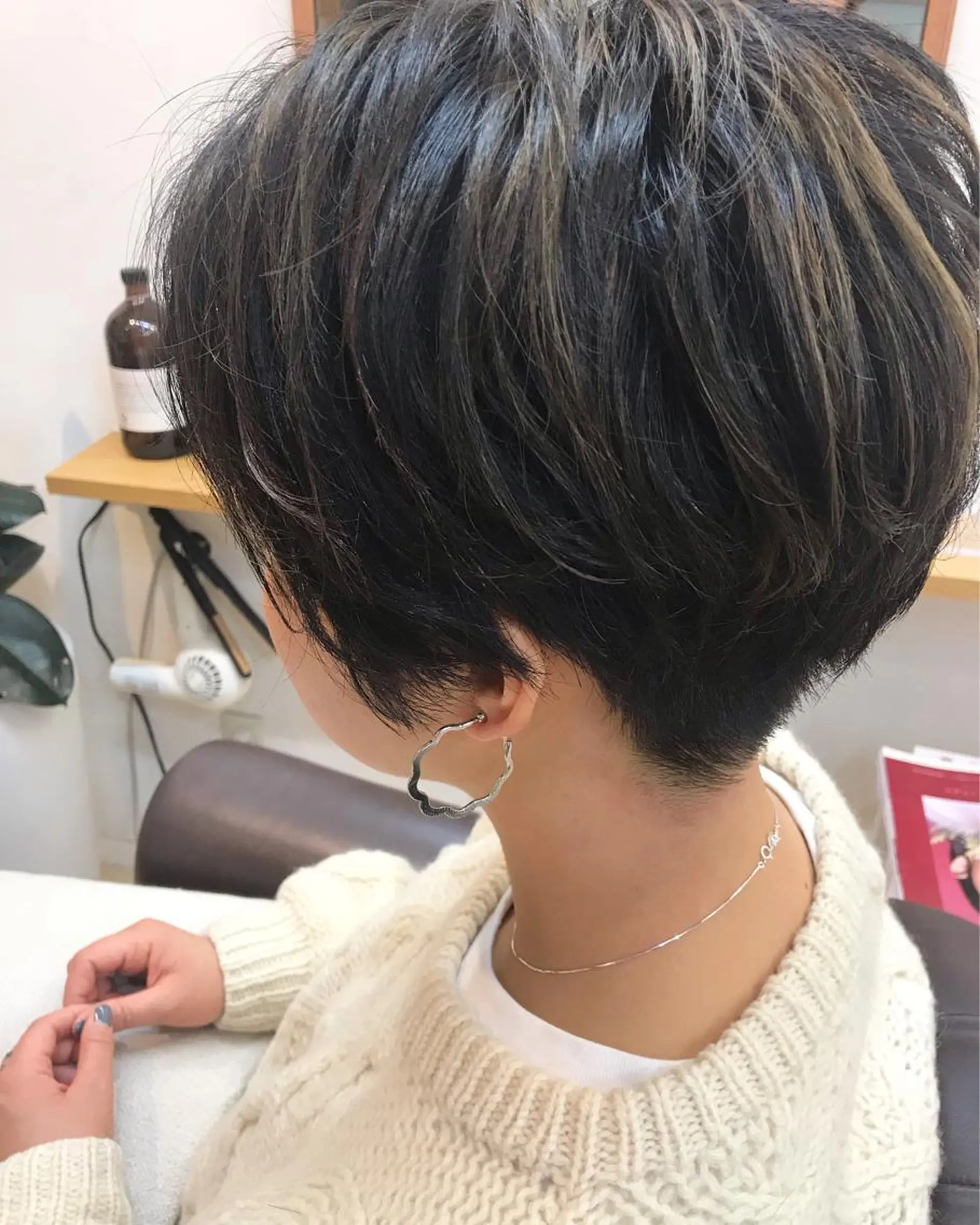 ショート カラー ハイライトカラー ハイライト クニモトハルナ ボブ/柔らかカラーのヘアスタイル