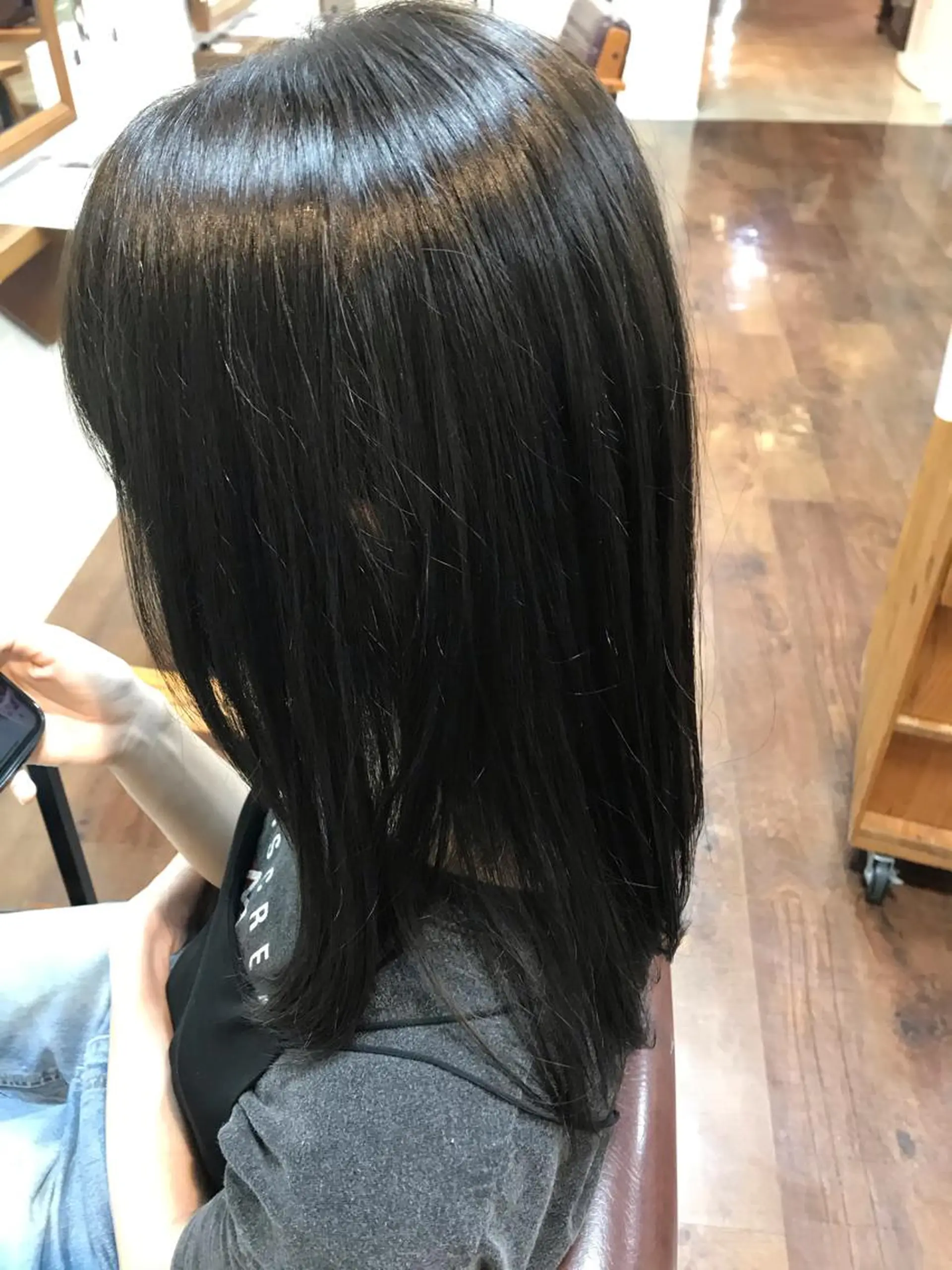 カラー オリーブカラー 縮毛矯正 奈良橋 彩圭のヘアスタイル