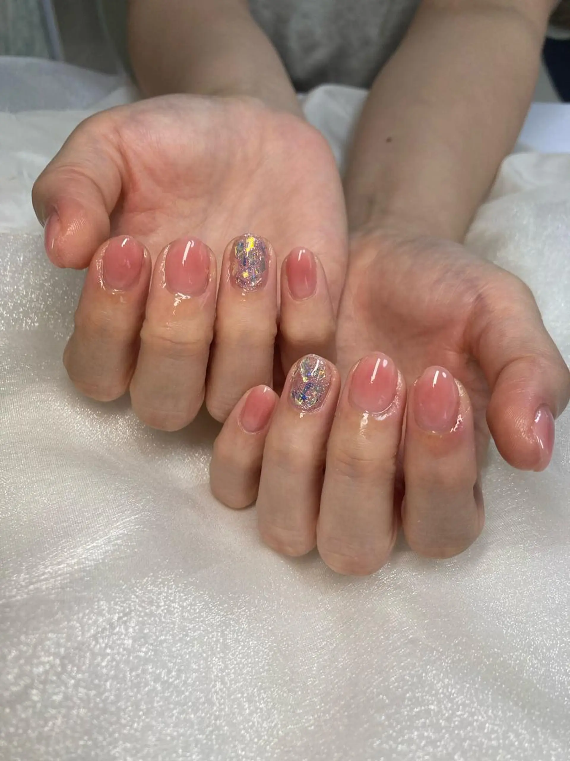 ネイル マツエク・マツパ ハンドネイル 荒木 莉奈のネイルデザイン