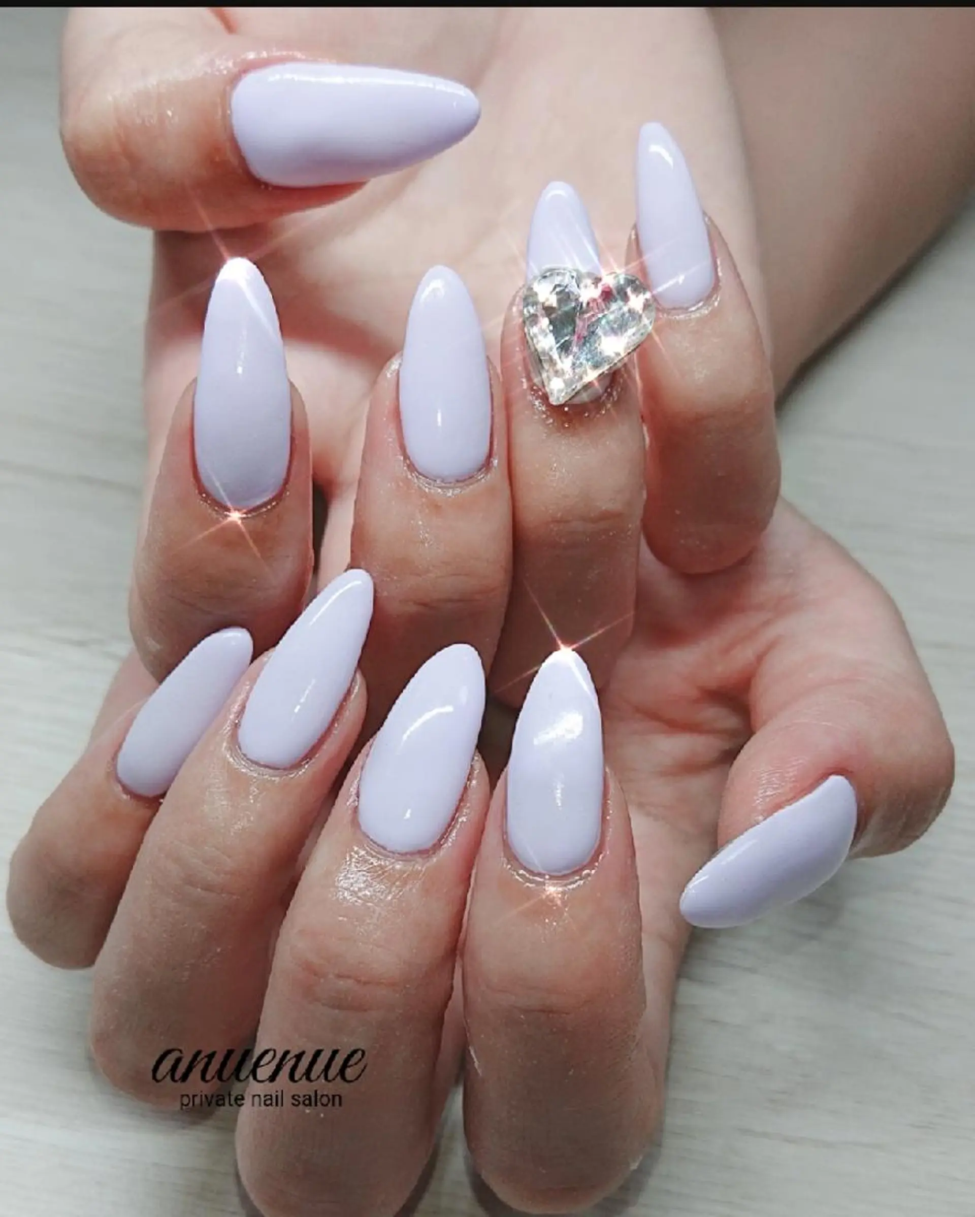 ネイル ハート ハンドネイル ハンドケア anuenu eのネイルデザイン