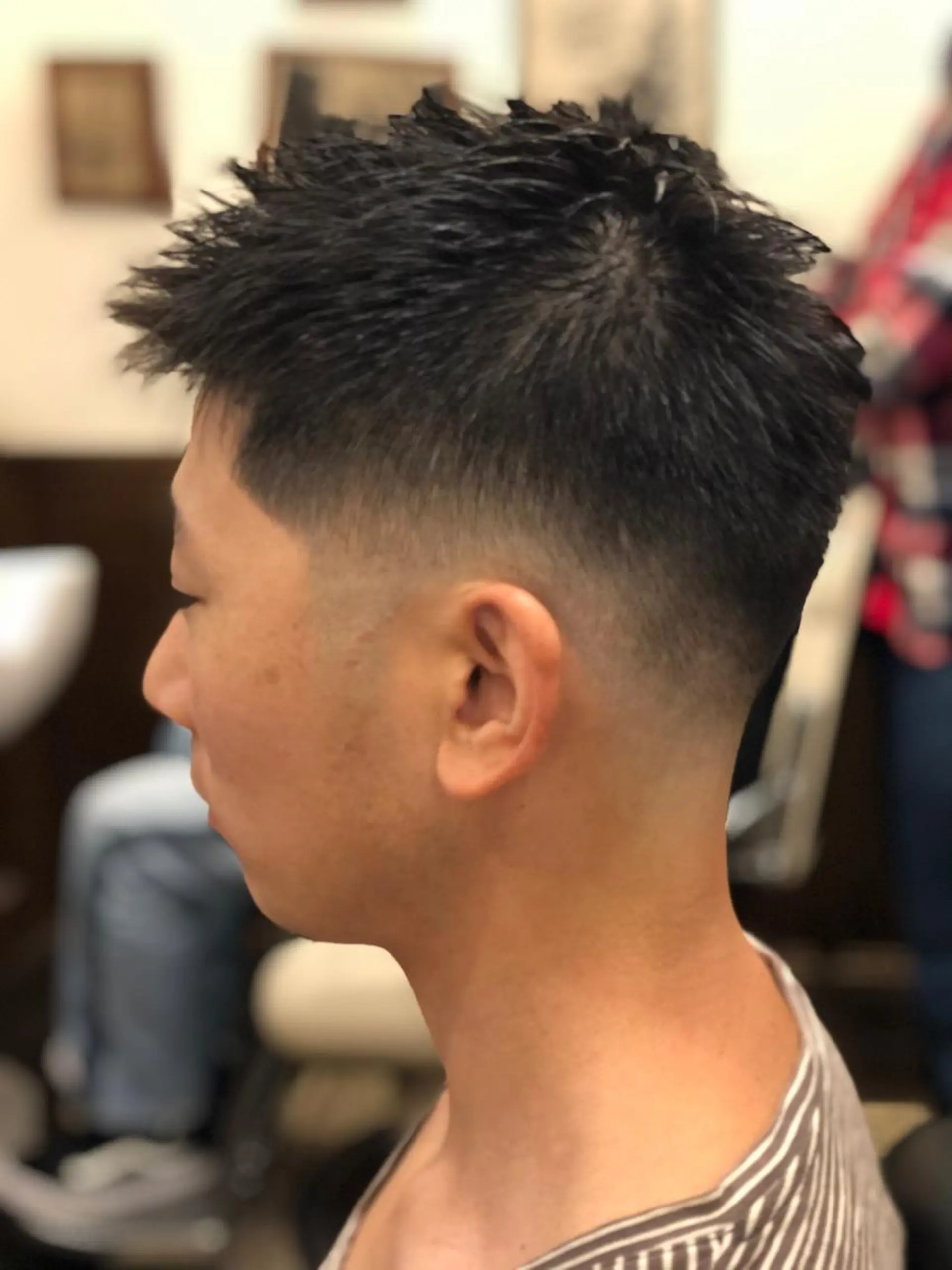 ショート メンズ フェードカット 岩間 佳祐のヘアスタイル