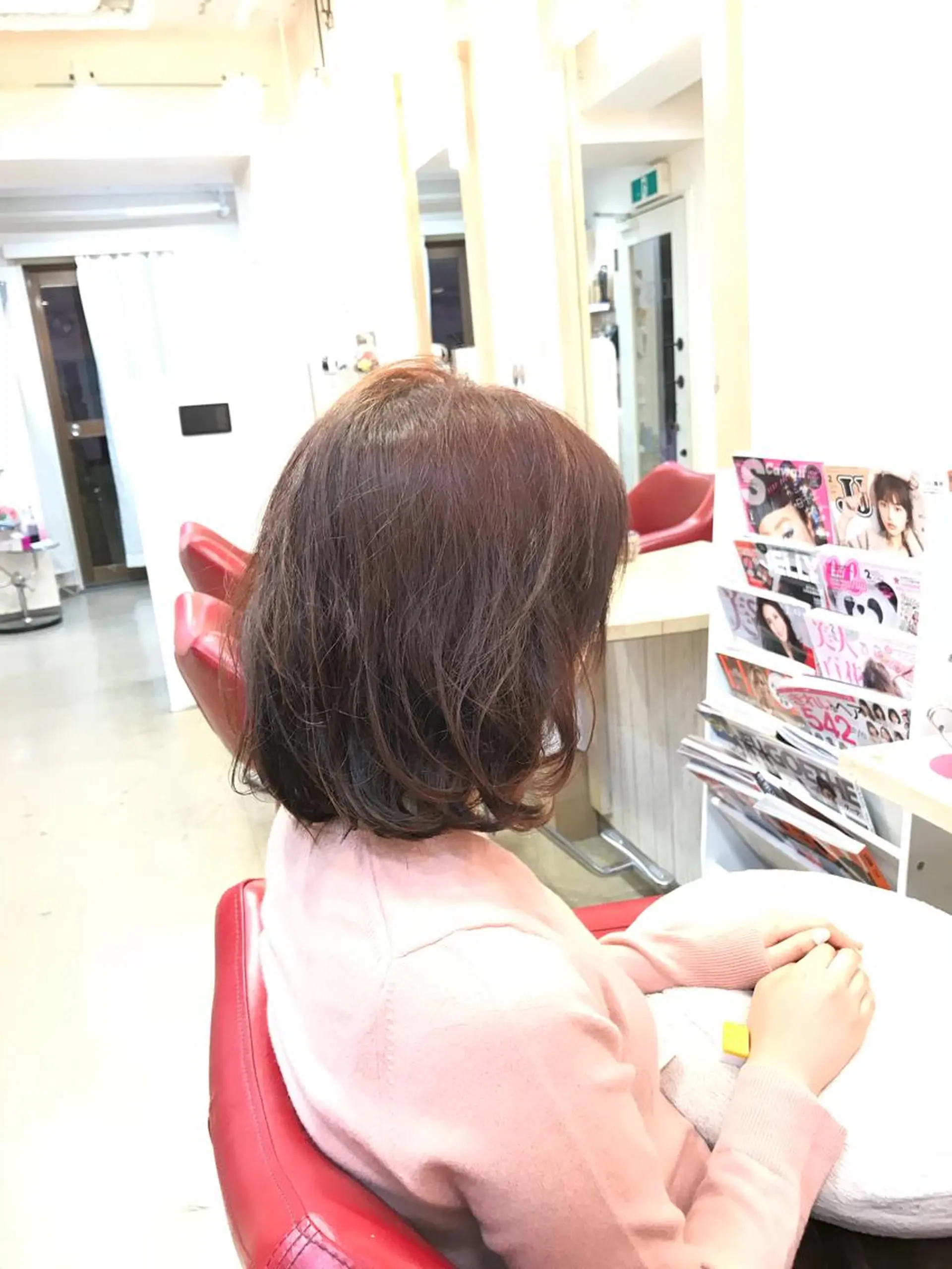 ミディアム カラー パーマ 渋谷宮益坂 omoのヘアスタイル