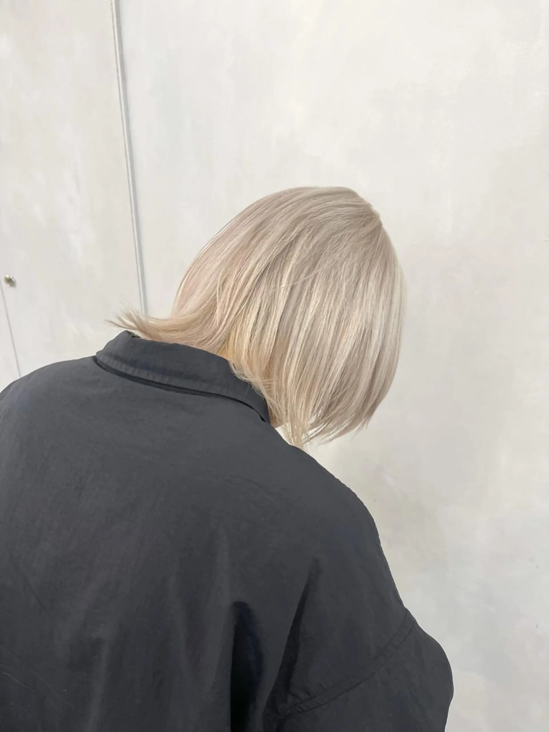 ミディアム カラー 黒髪 ブリーチ ブロンド カット ヘアカラー トリートメント 🦋レイヤーカット ミドリカワ🦋のヘアスタイル