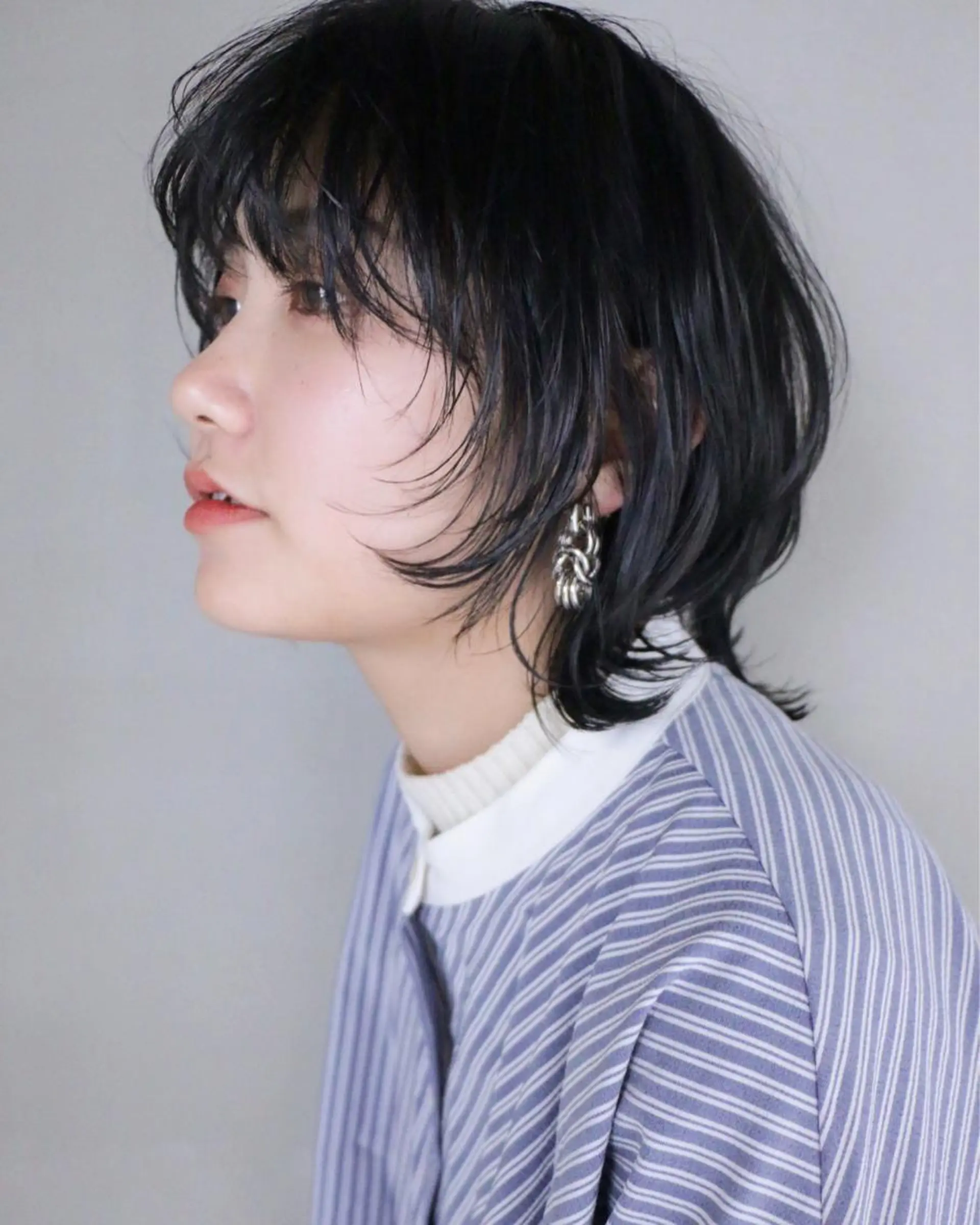 ショート カラー パーマ 黒髪 ウルフカット ウルフレイヤーカット /チヒロのヘアスタイル