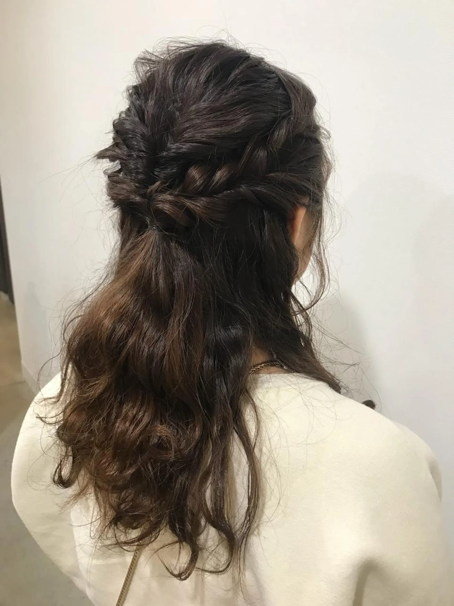 ヘアアレンジ 暖色カラー🍊 ボブ🌿顔周りcutのヘアスタイル