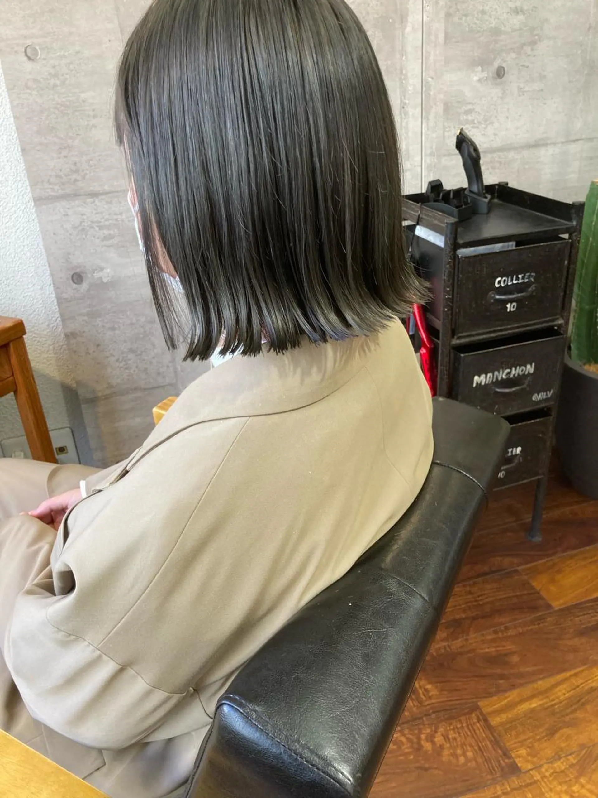 ミディアム カラー ベージュカラー オリーブベージュ カット ヘアカラー トリートメント 小木曽智美 /ボブ/ショートのヘアスタイル