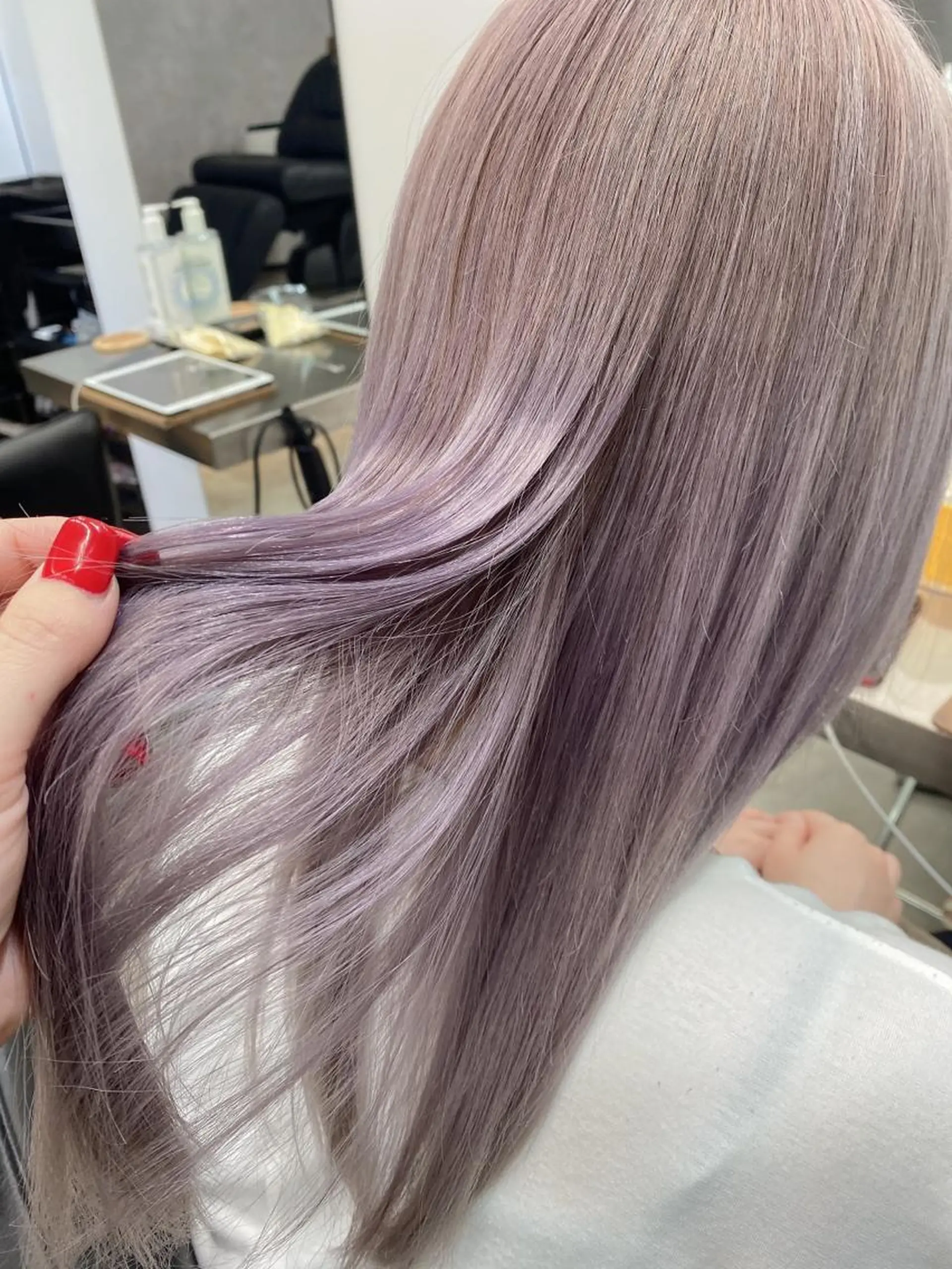 ロング カラー アッシュ ブリーチ ラベンダーカラー ラベンダーアッシュ ヘアカラー トリートメント ブリーチ指名 NO1🌈SAKIのヘアスタイル
