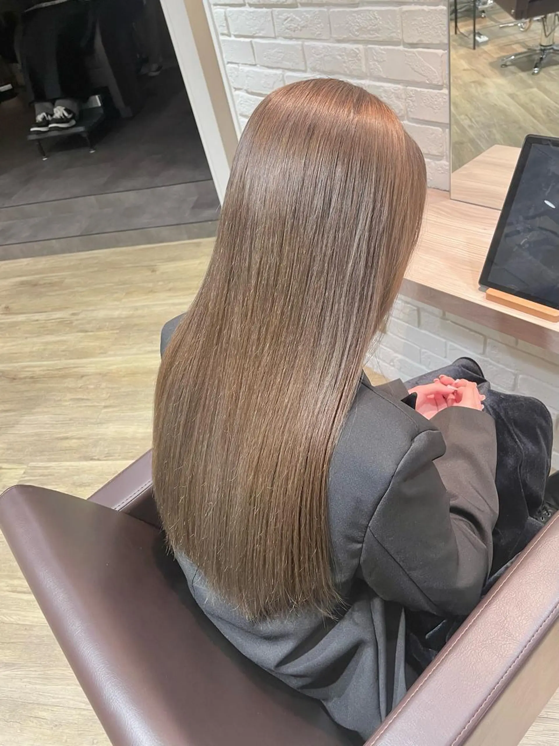 ロング 前田 菜奈子のヘアスタイル